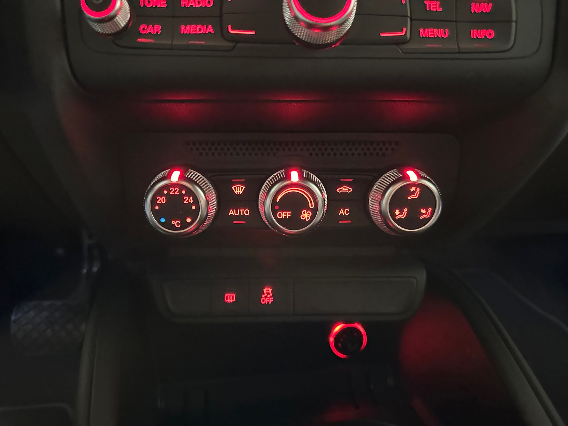 audi-a1-sportback-14-tfsi-pro-line-s-automaat-xenon-navigatie-lm-velgen-led-nl-auto-