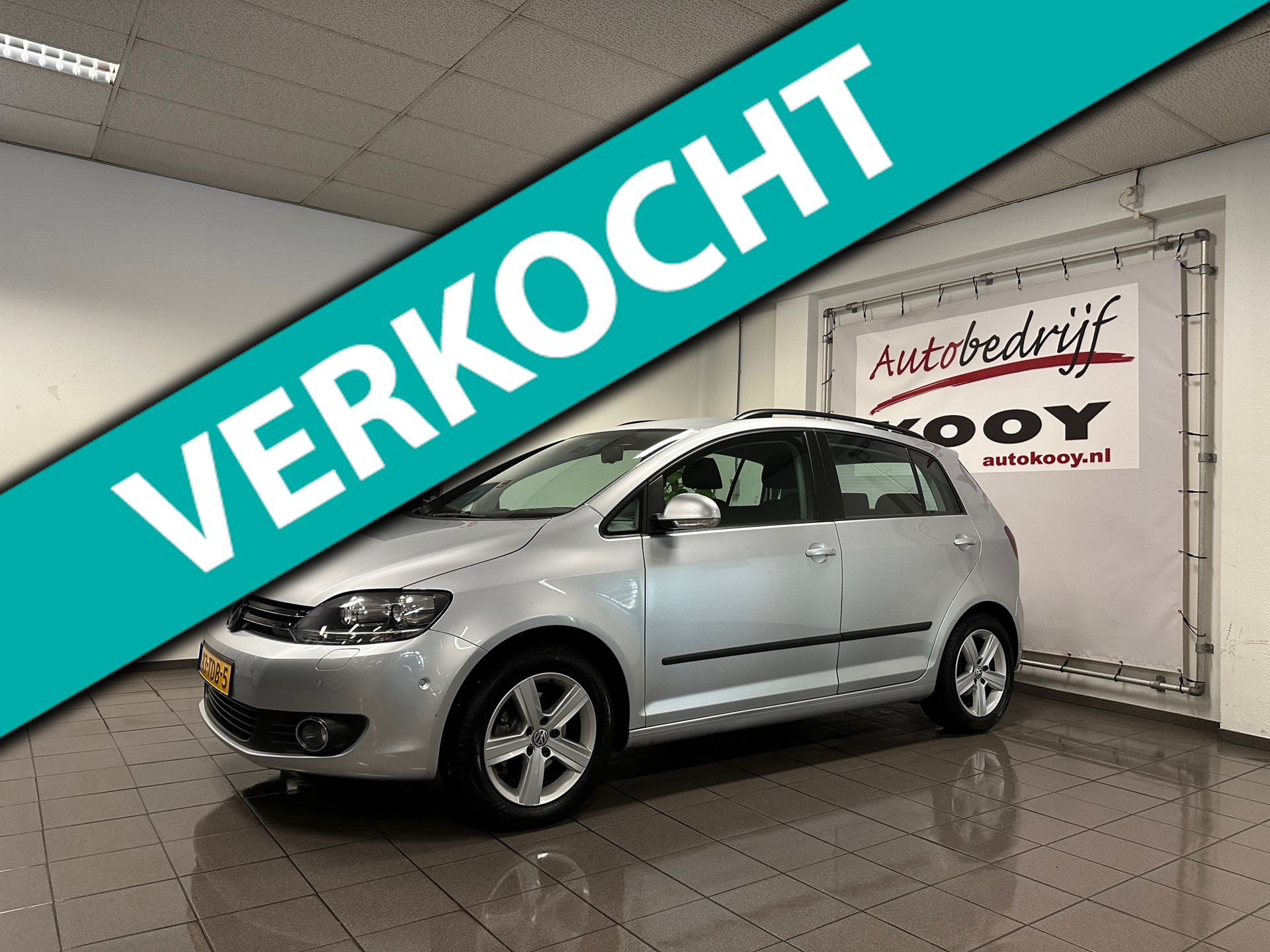 Volkswagen Golf Plus 1.2 TSI Comfortline * Automaat / Trekhaak / Parkeersensoren / Navigatie / NL Auto *