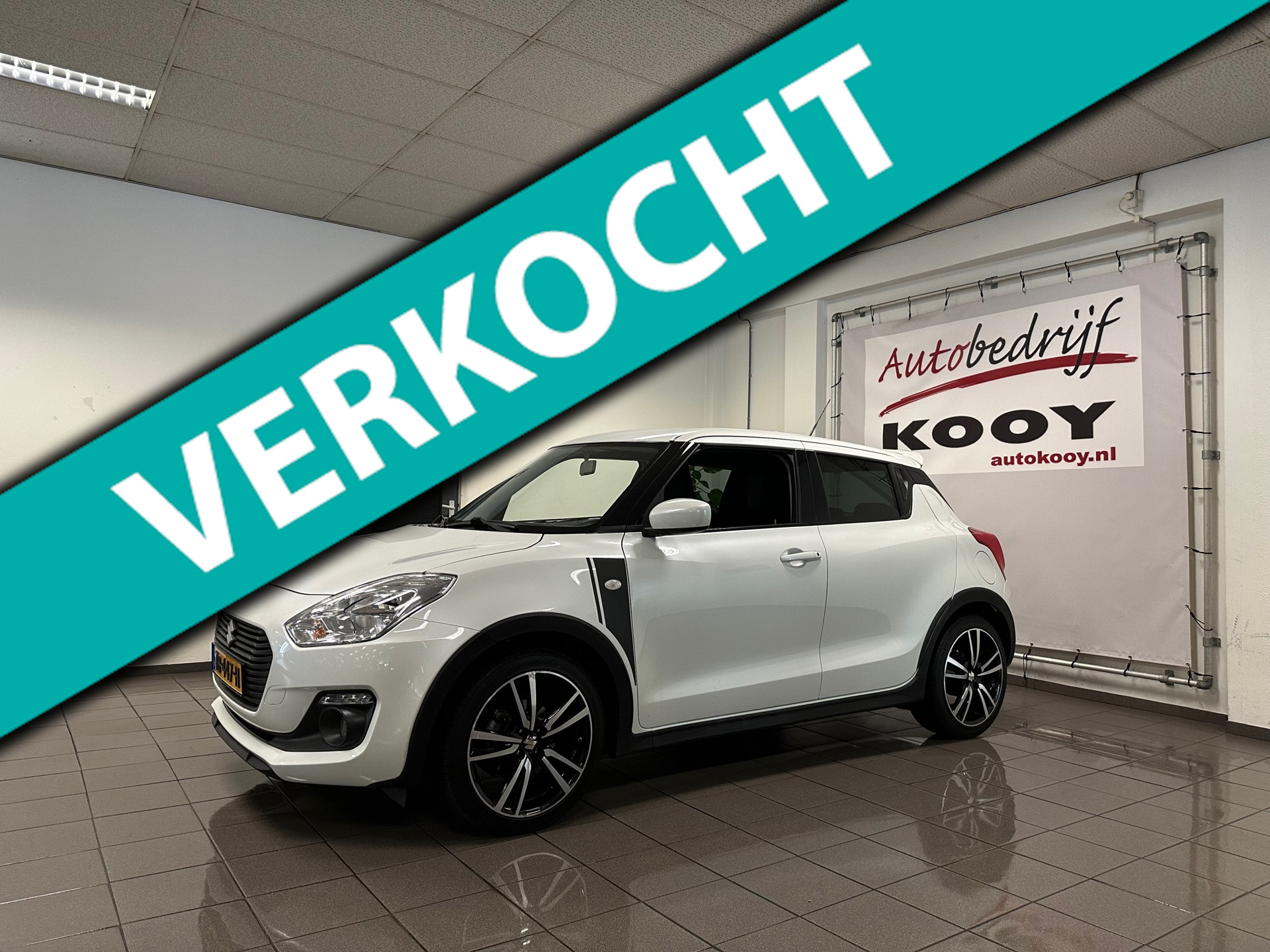Suzuki Swift 1.2 Sportline * Dealer onderhouden / Camera / Navigatie / Stoelverwarming / NL Auto *