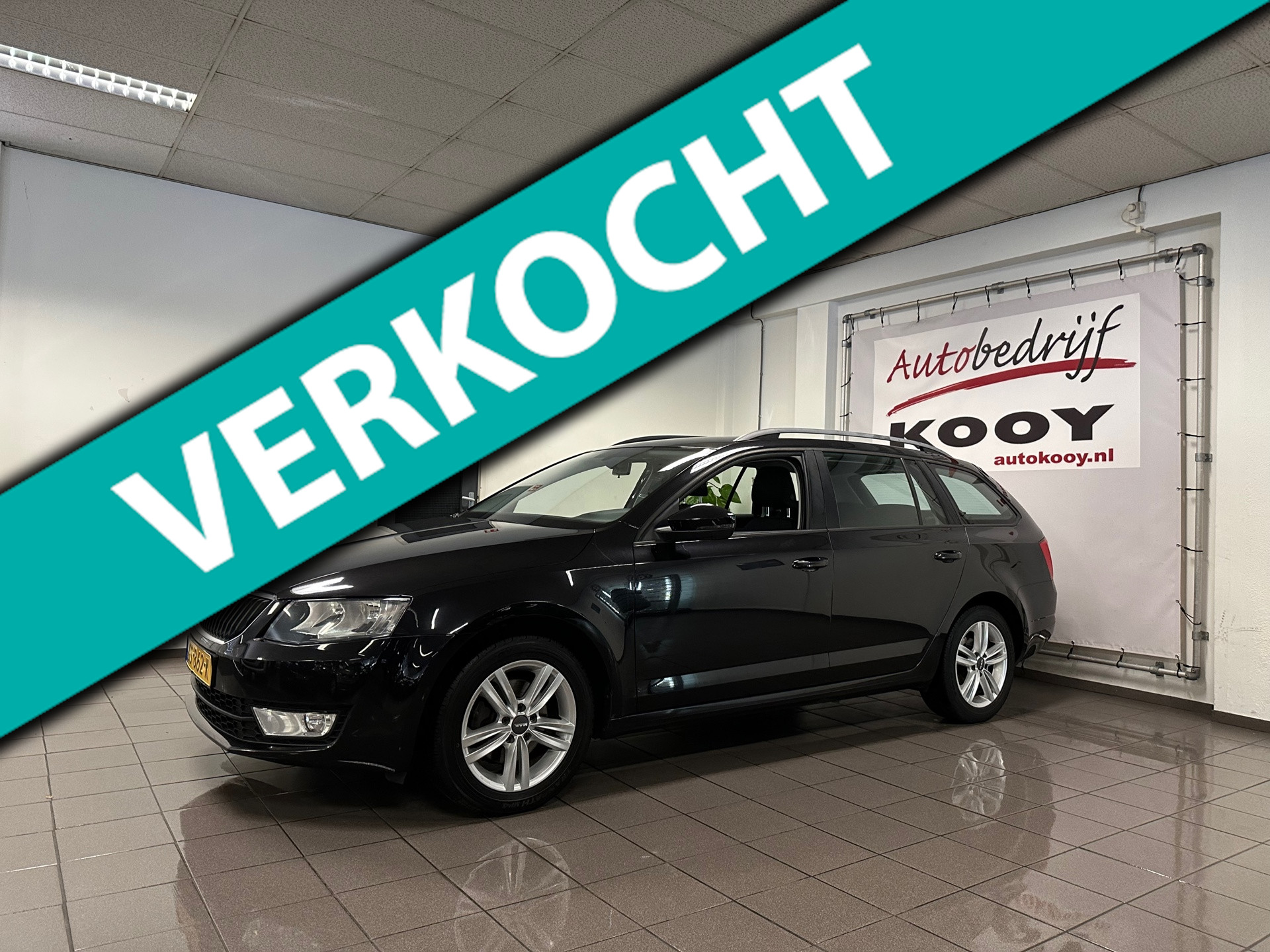 Skoda Octavia Combi 1.4 TSI Greentech Elegance * Navigatie / Stoelverwarming / Cruise control / LM Velgen *