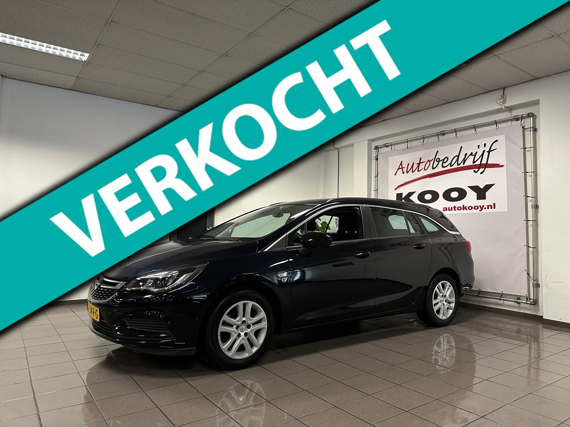 Opel Astra Sports Tourer 1.0 Business+ * Navigatie / Trekhaak / Cruise control / LED / NL Auto *