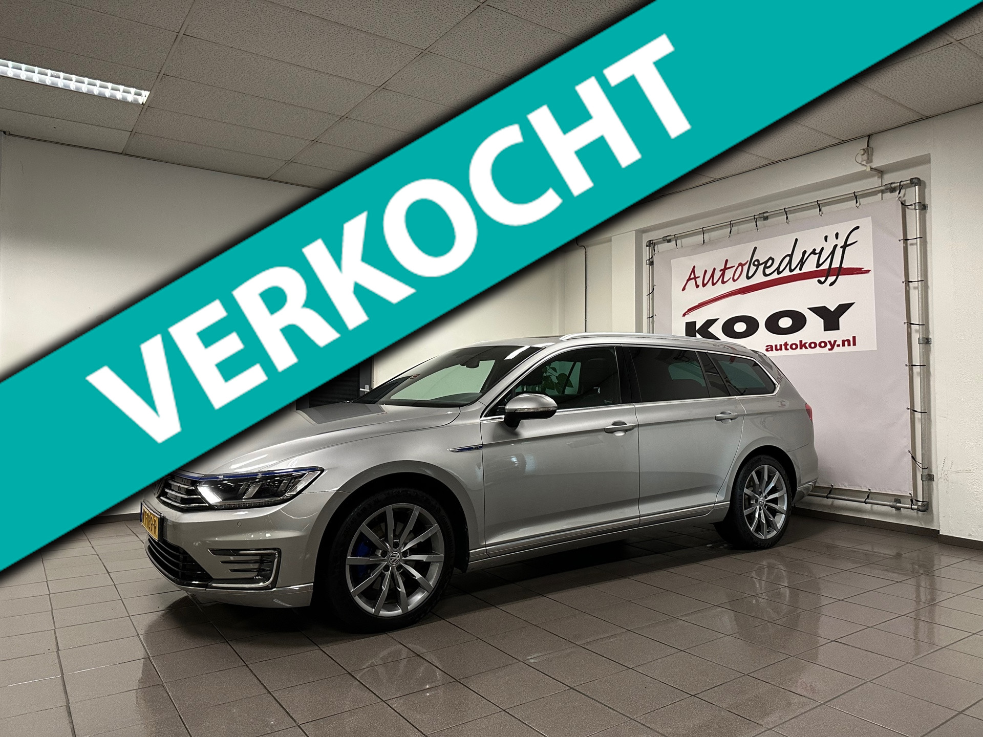 Volkswagen Passat Variant 1.4 TSI GTE Connected Series Plus * Panoramadak / Virtual cockpit / Camera / NL Auto *