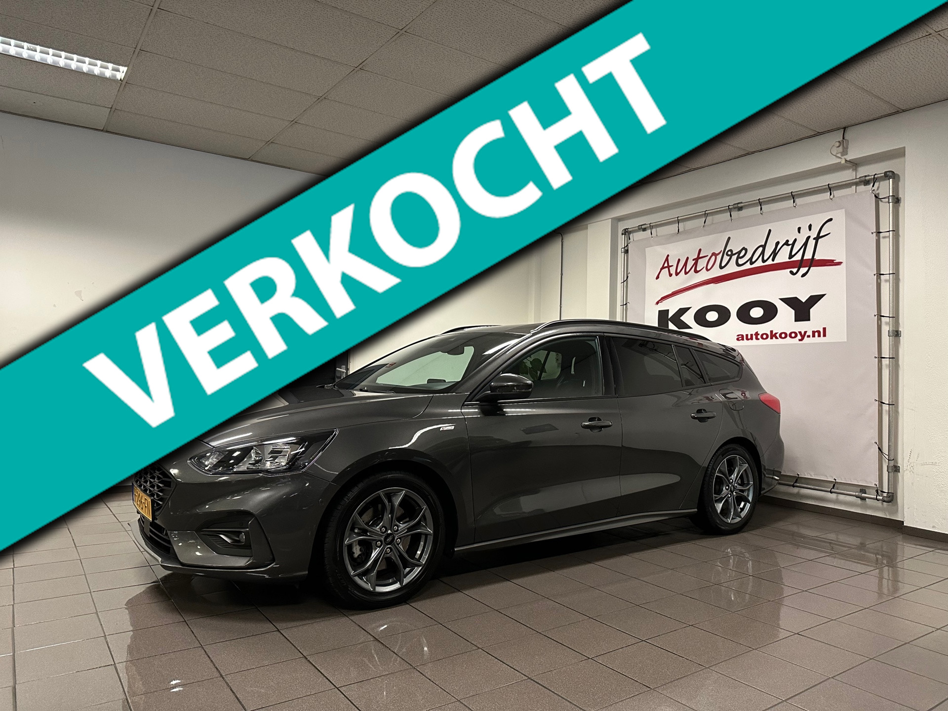 Ford Focus Wagon 1.5 EcoBoost ST Line Business * Automaat / Trekhaak / Camera / LED / Navigatie / NL Auto *