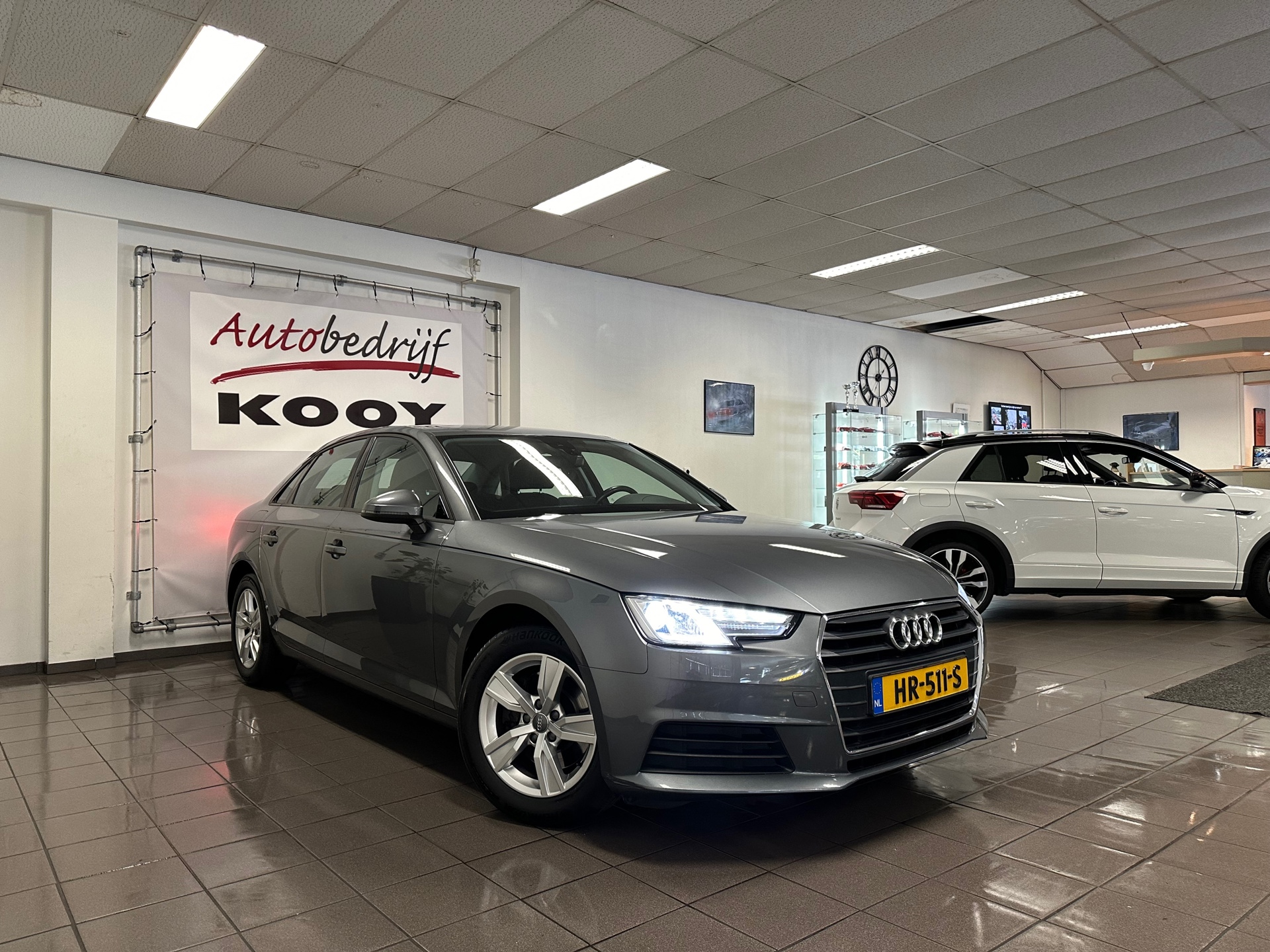 https://www.autokooy.nl//xml/images/39378758-7.JPG