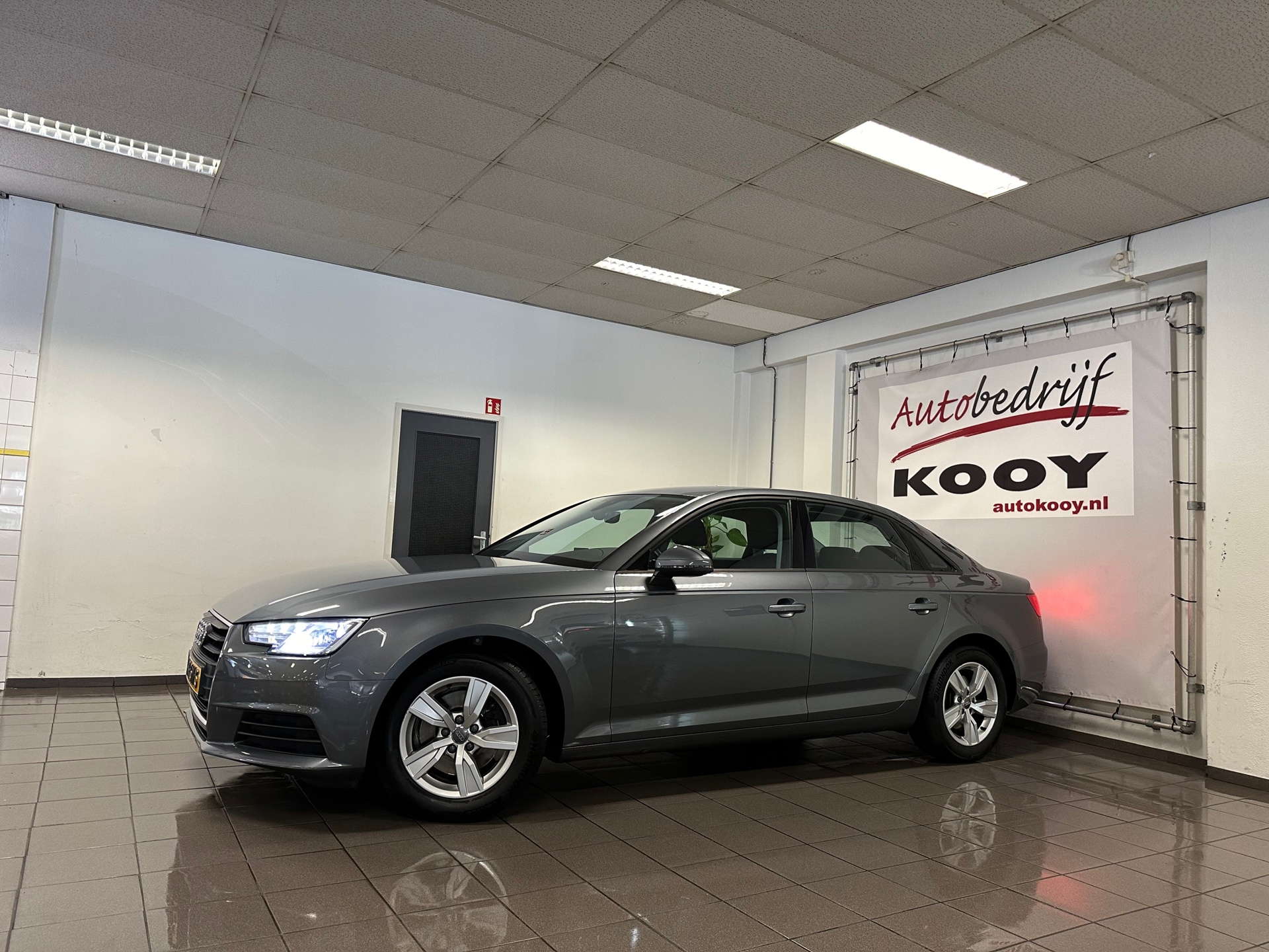 https://www.autokooy.nl//xml/images/39378758-9.JPG