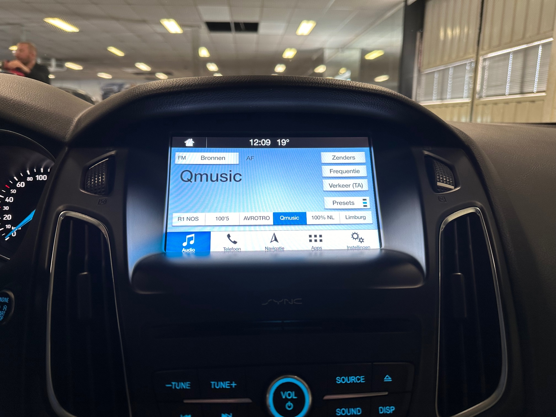 https://www.autokooy.nl//xml/images/40308565-15.JPG