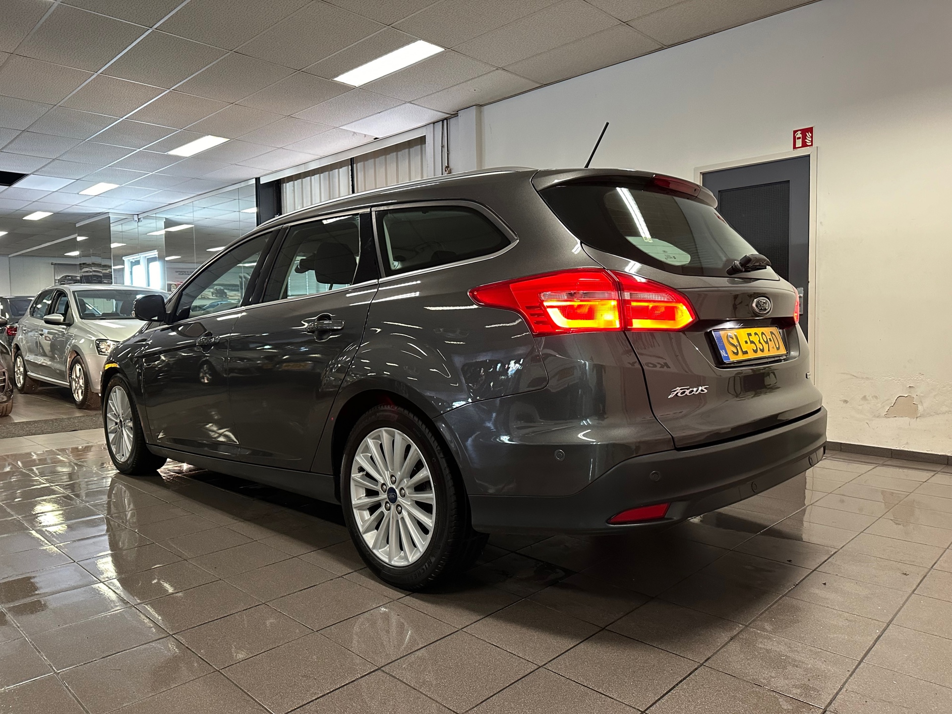 https://www.autokooy.nl//xml/images/40308565-3.JPG