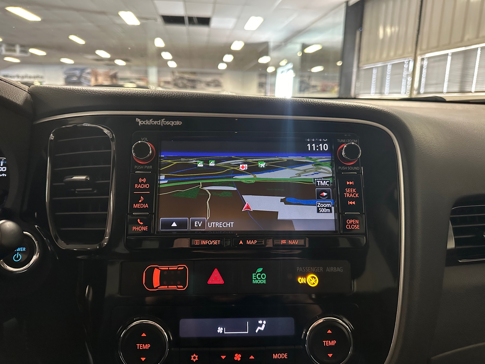 https://www.autokooy.nl//xml/images/40632058-16.JPG