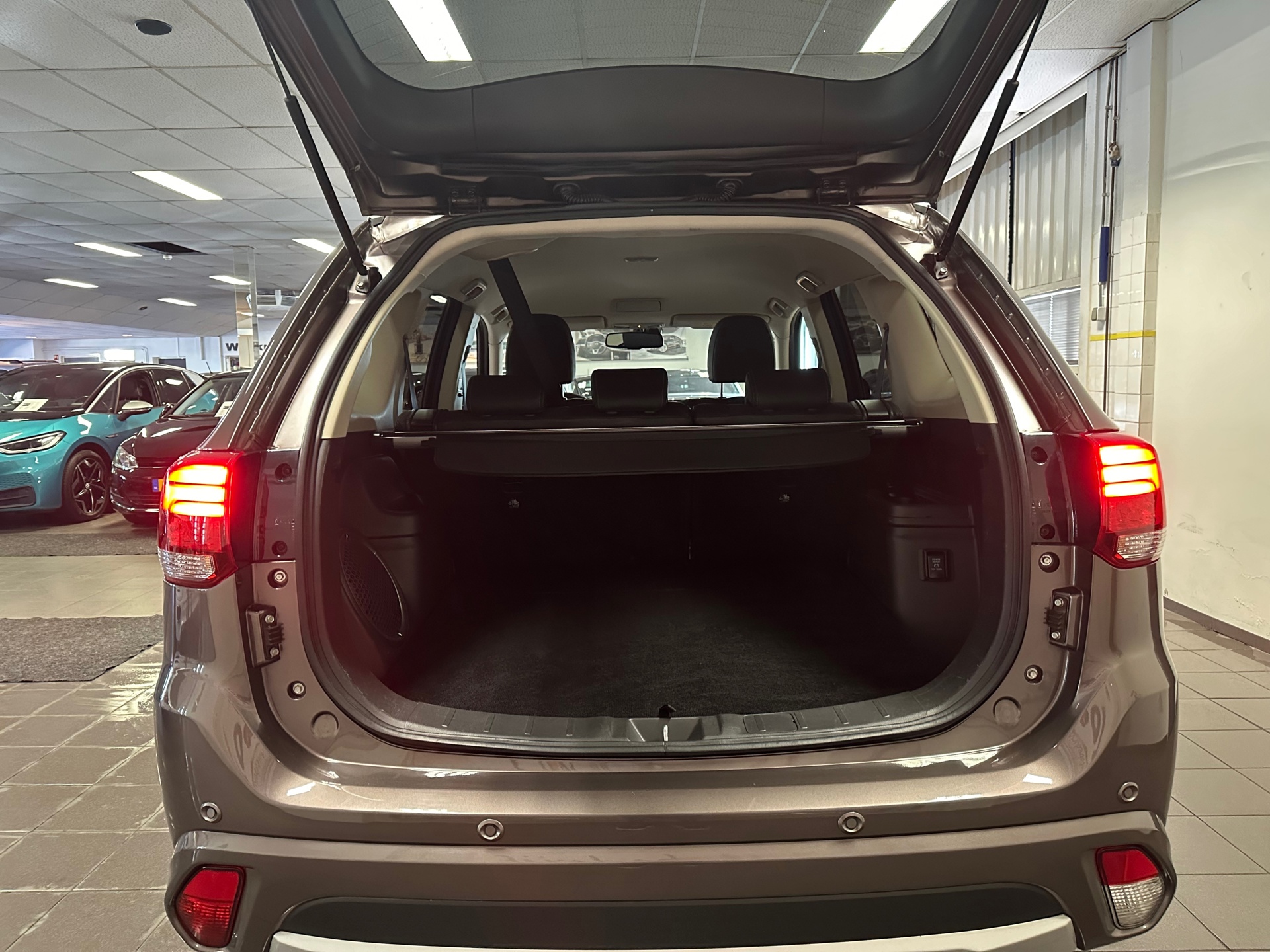 https://www.autokooy.nl//xml/images/40632058-5.JPG