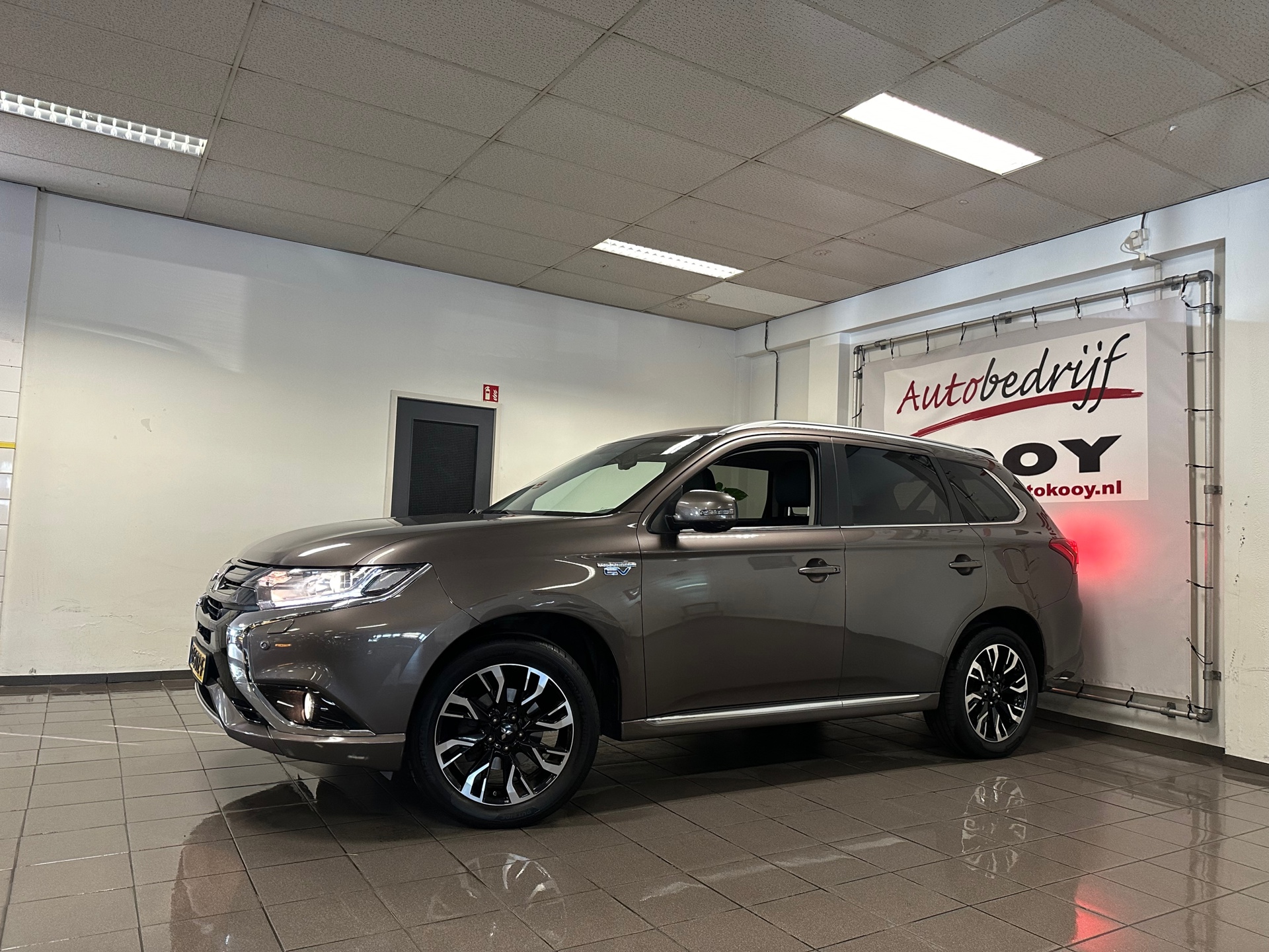https://www.autokooy.nl//xml/images/40632058-9.JPG