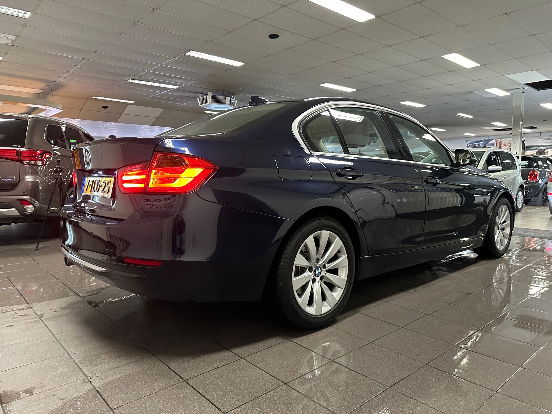 https://www.autokooy.nl//xml/images/41083878-6.JPG