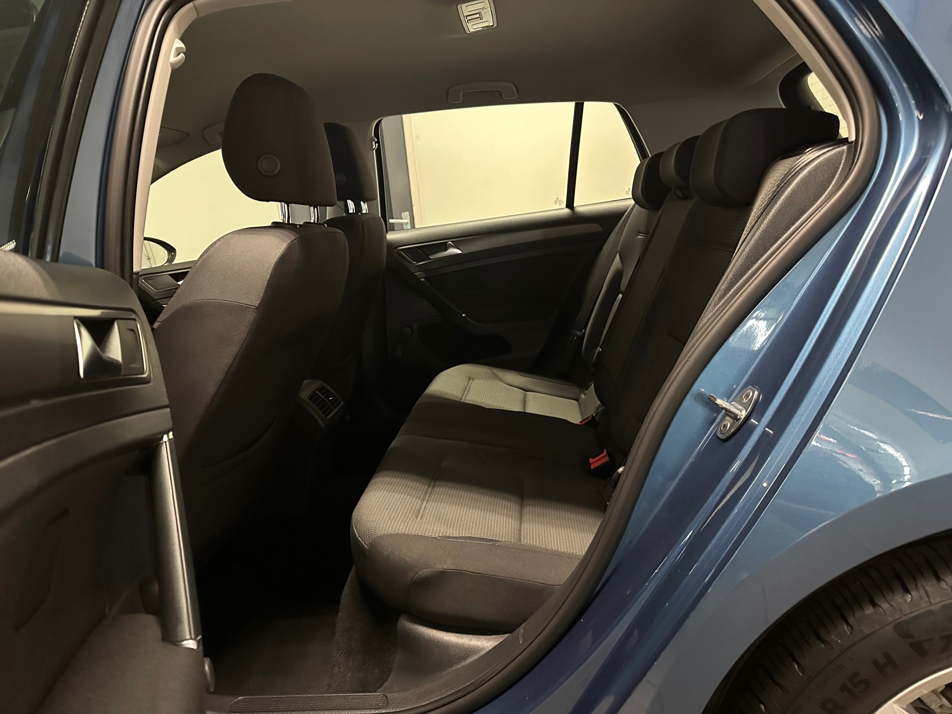https://www.autokooy.nl//xml/images/41109088-22.JPG