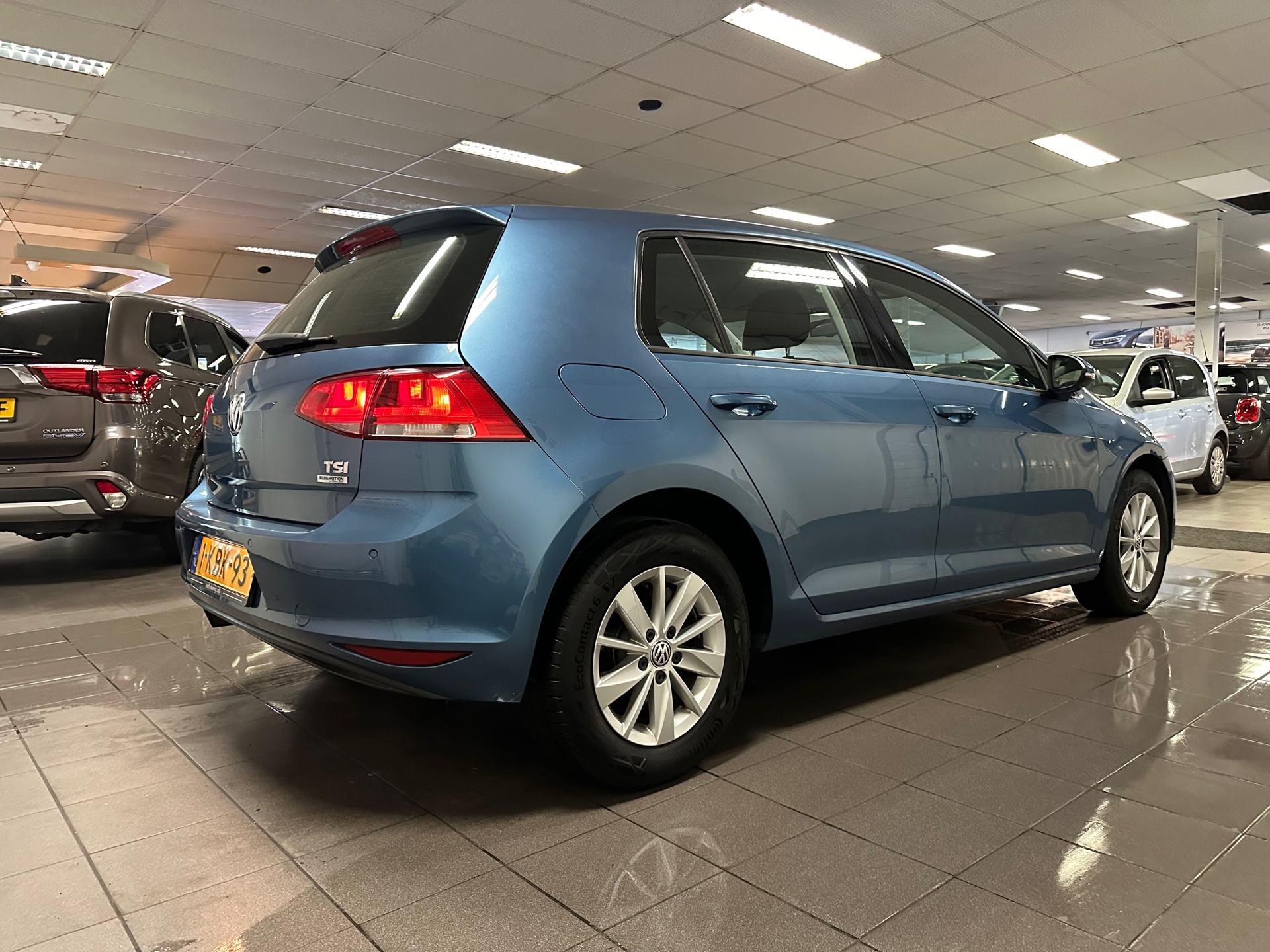 https://www.autokooy.nl//xml/images/41109088-7.JPG