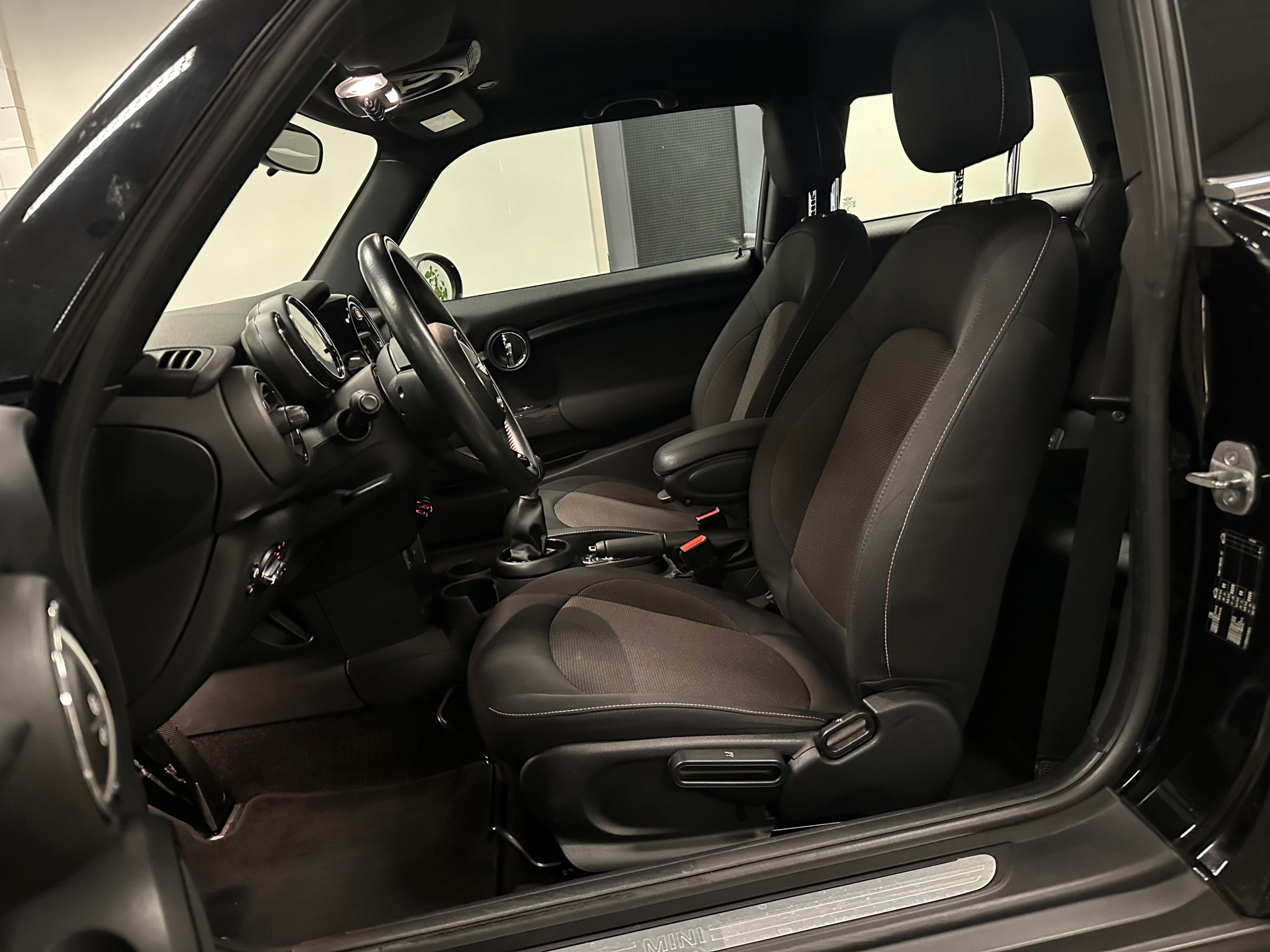 https://www.autokooy.nl//xml/images/41324687-11.JPG