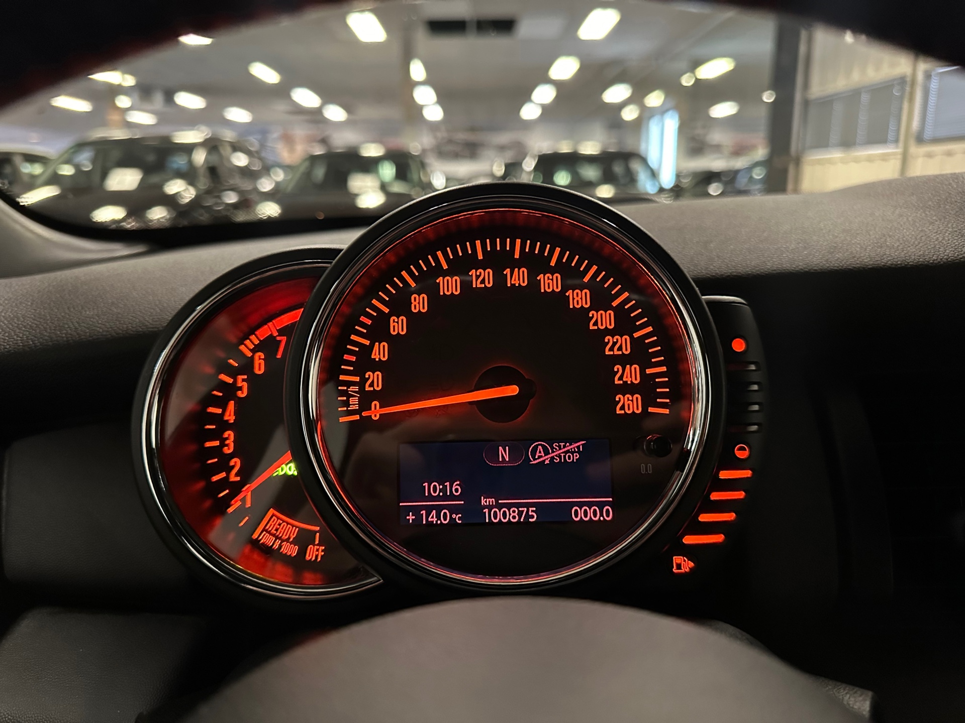 https://www.autokooy.nl//xml/images/41324687-14.JPG
