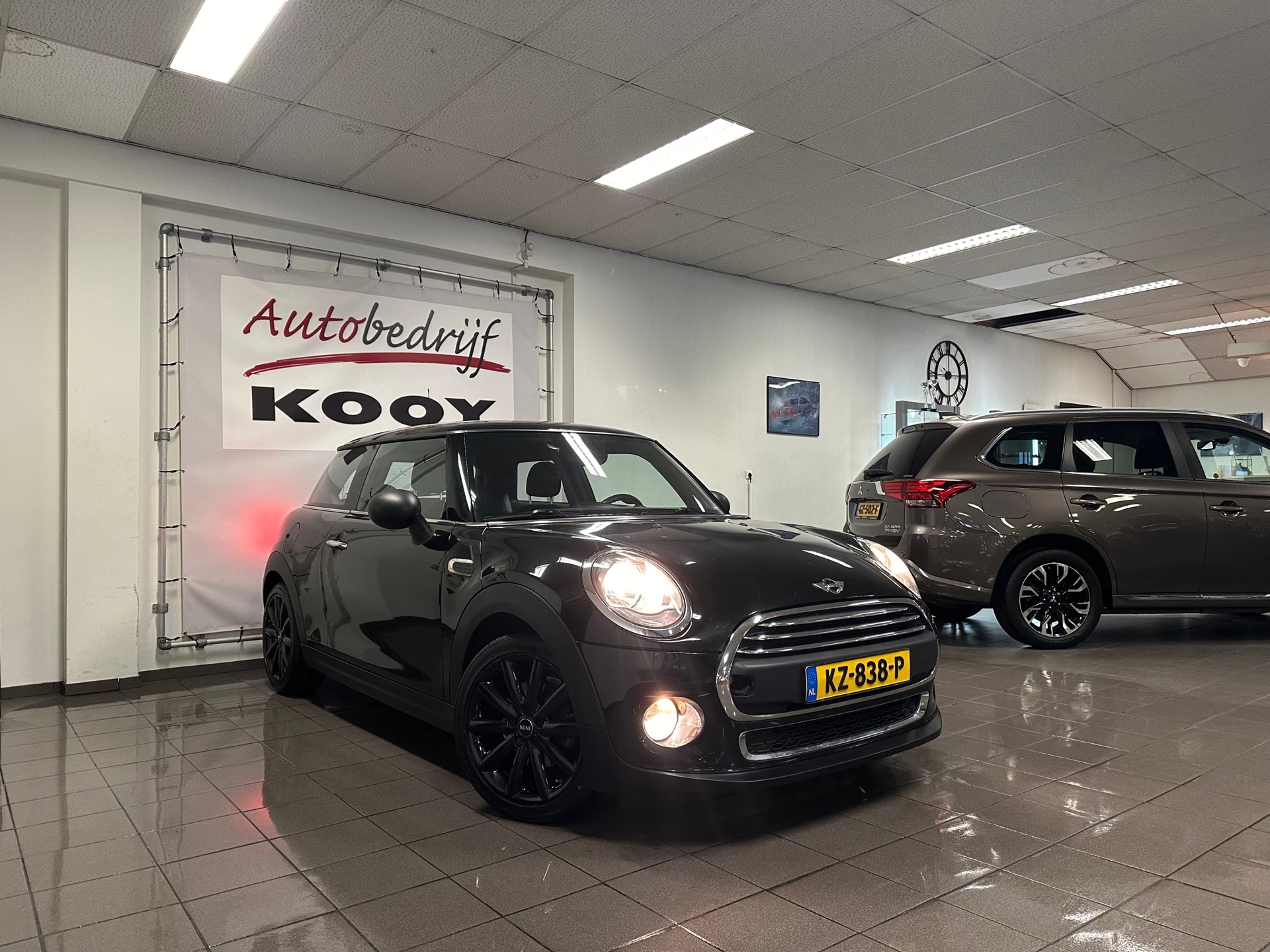 https://www.autokooy.nl//xml/images/41324687-7.JPG
