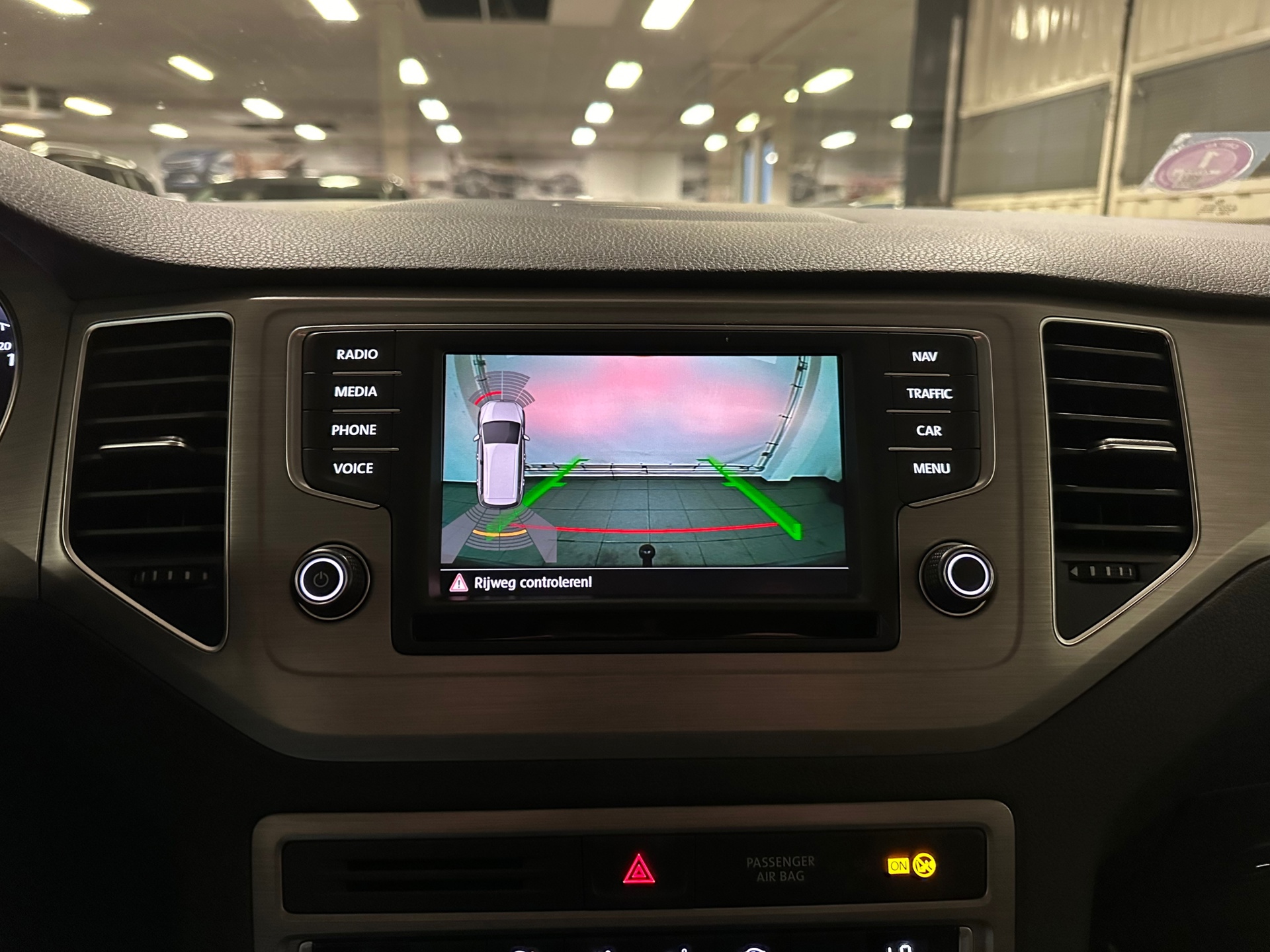 https://www.autokooy.nl//xml/images/41692278-18.JPG
