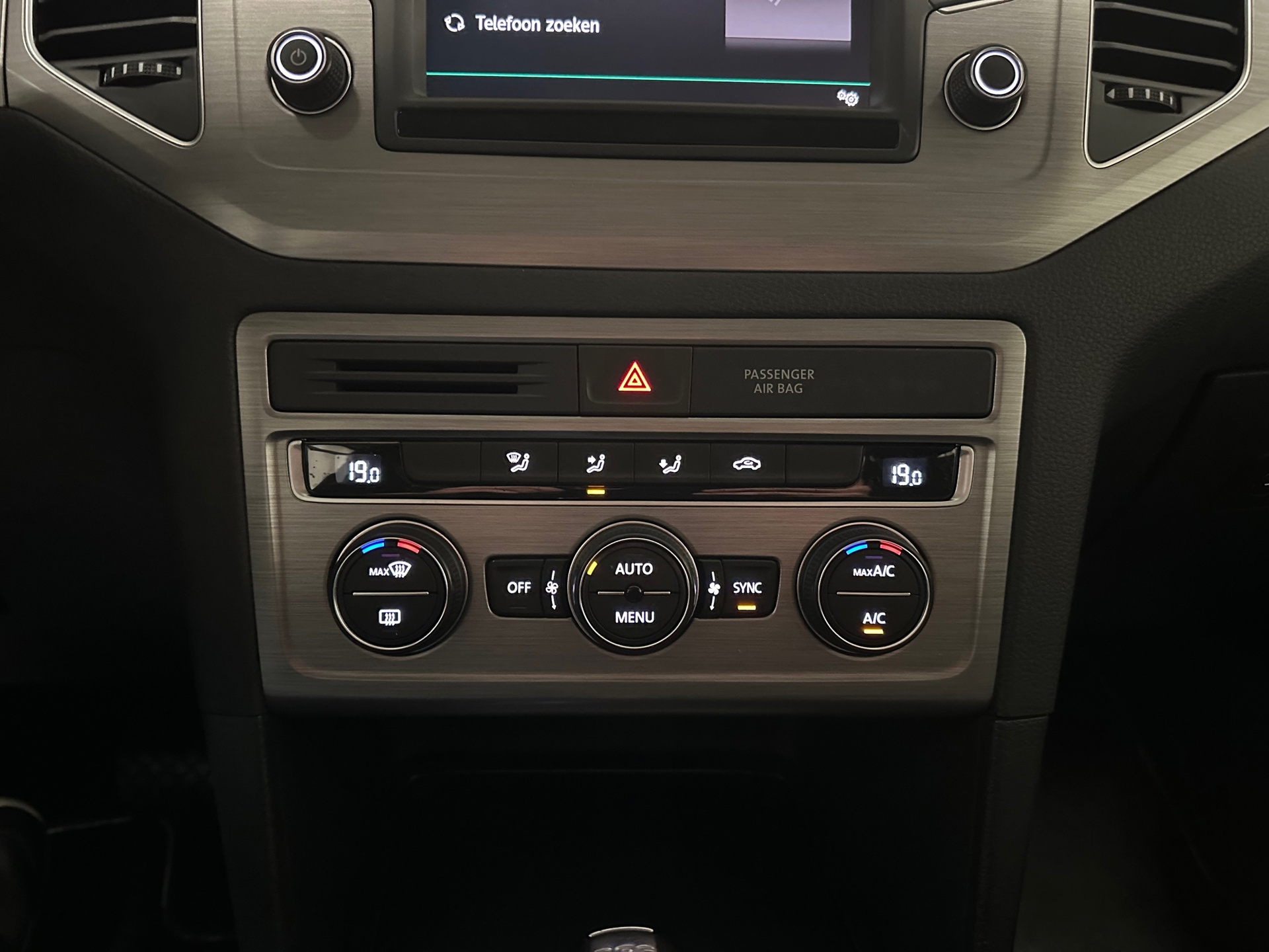 https://www.autokooy.nl//xml/images/41692278-19.JPG