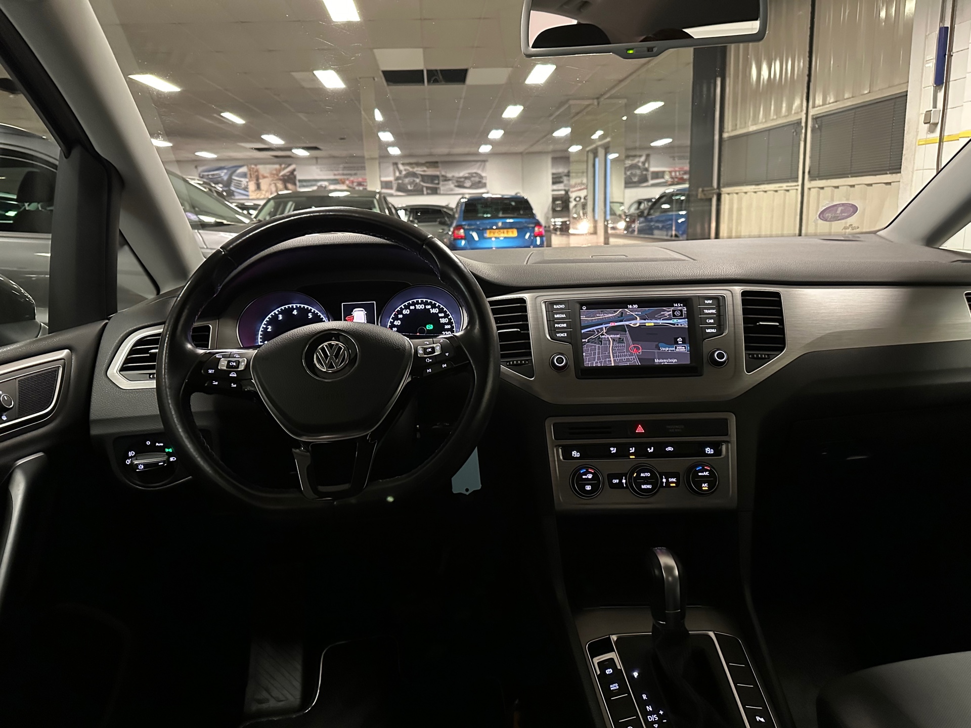 https://www.autokooy.nl//xml/images/41692278-21.JPG