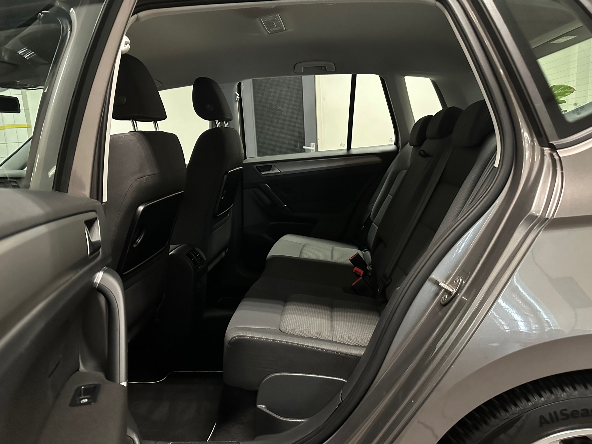https://www.autokooy.nl//xml/images/41692278-22.JPG