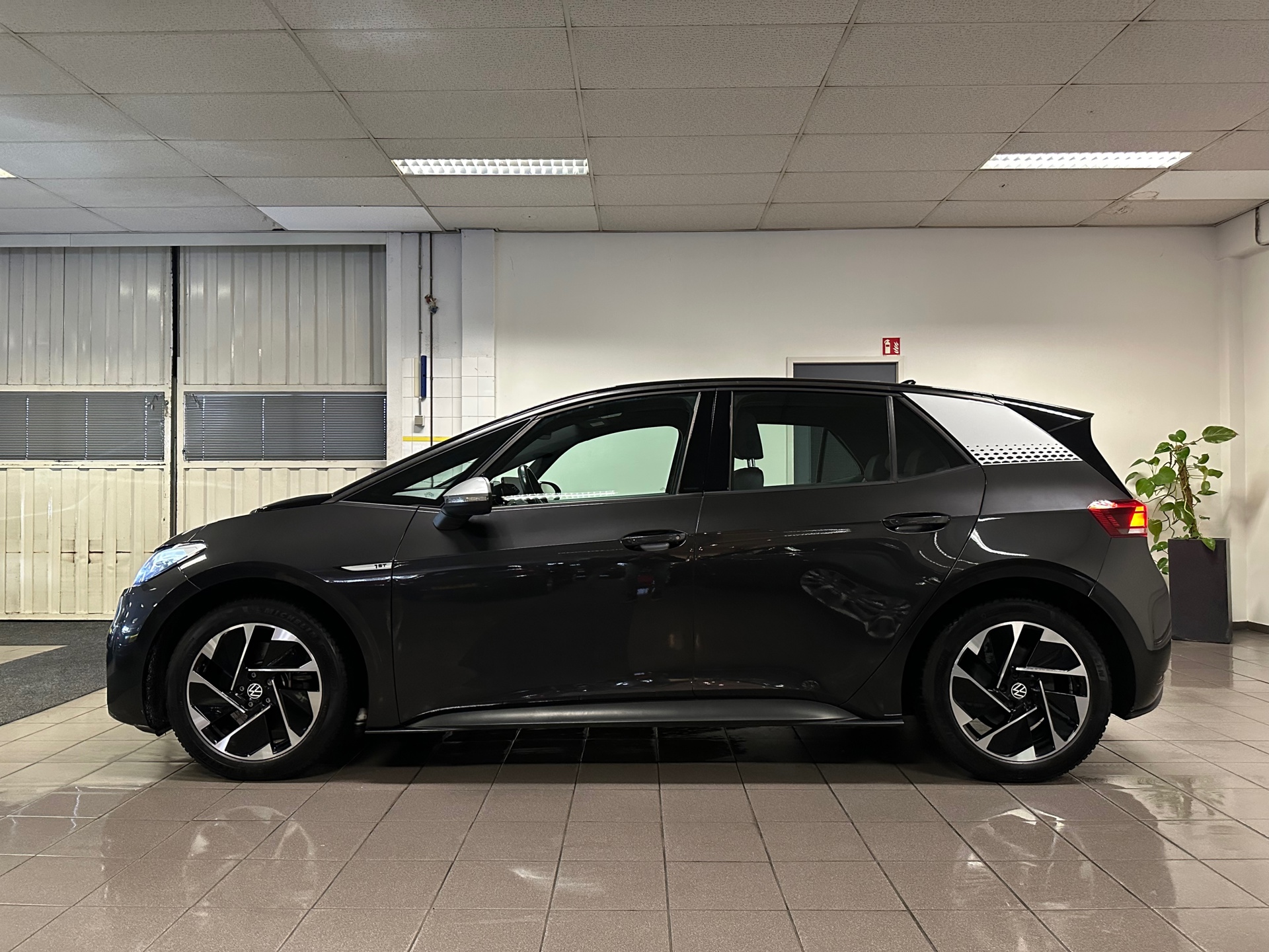 https://www.autokooy.nl//xml/images/41867659-2.JPG