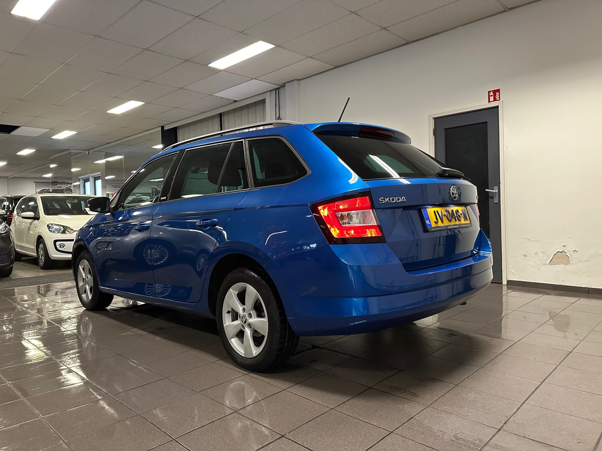 https://www.autokooy.nl//xml/images/42058706-3.JPG