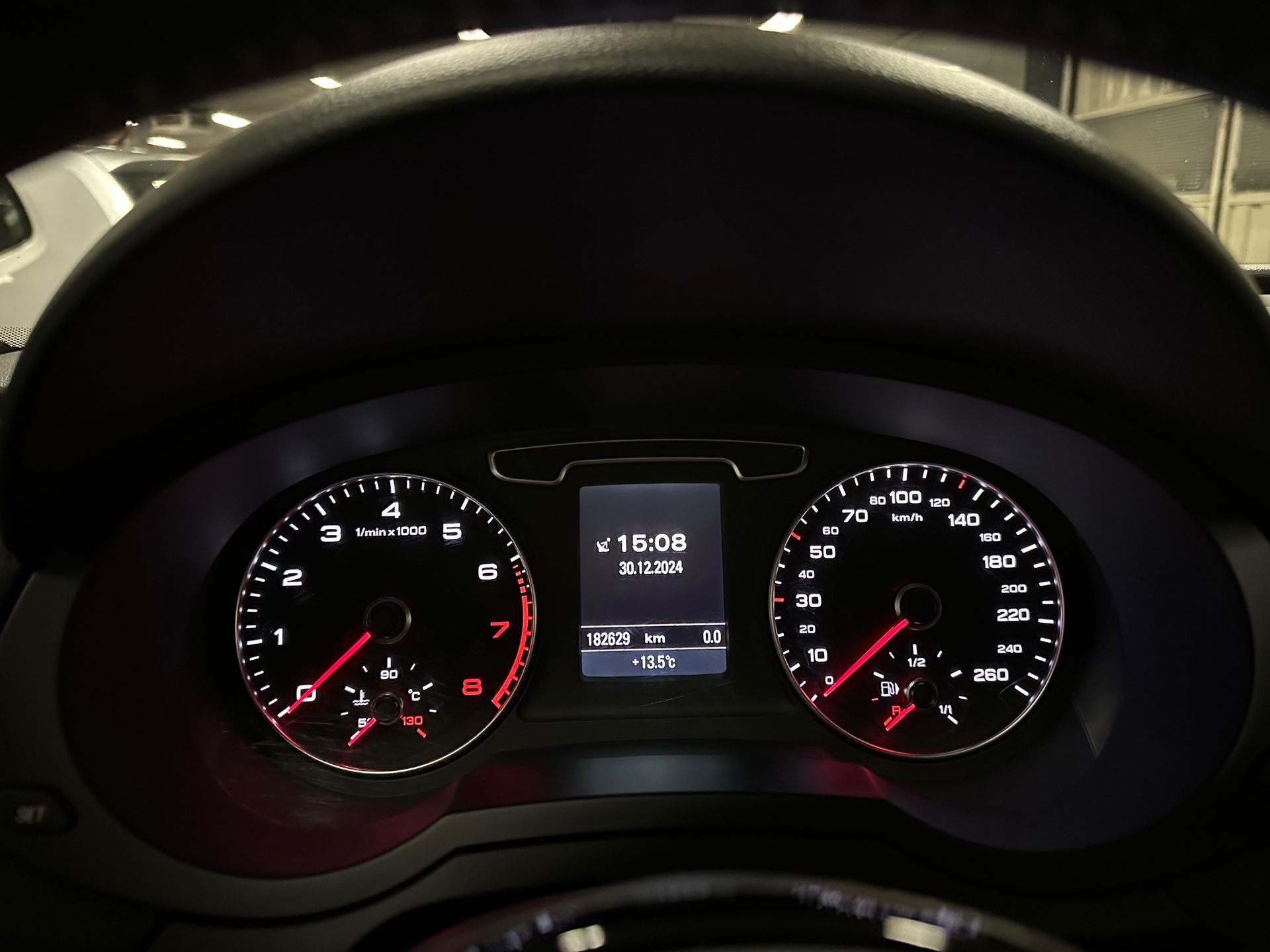 https://www.autokooy.nl//xml/images/42102944-14.JPG