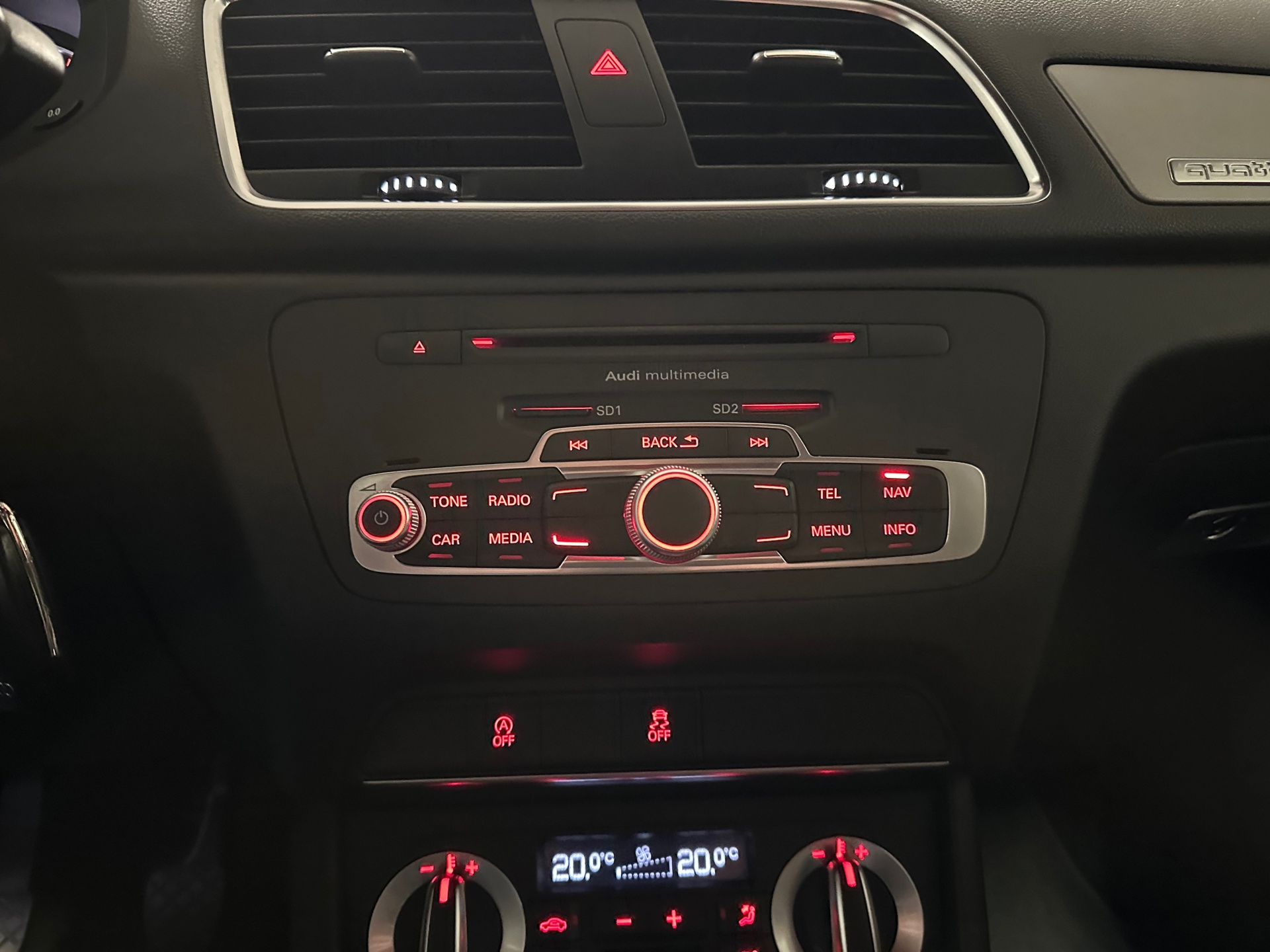 https://www.autokooy.nl//xml/images/42102944-19.JPG