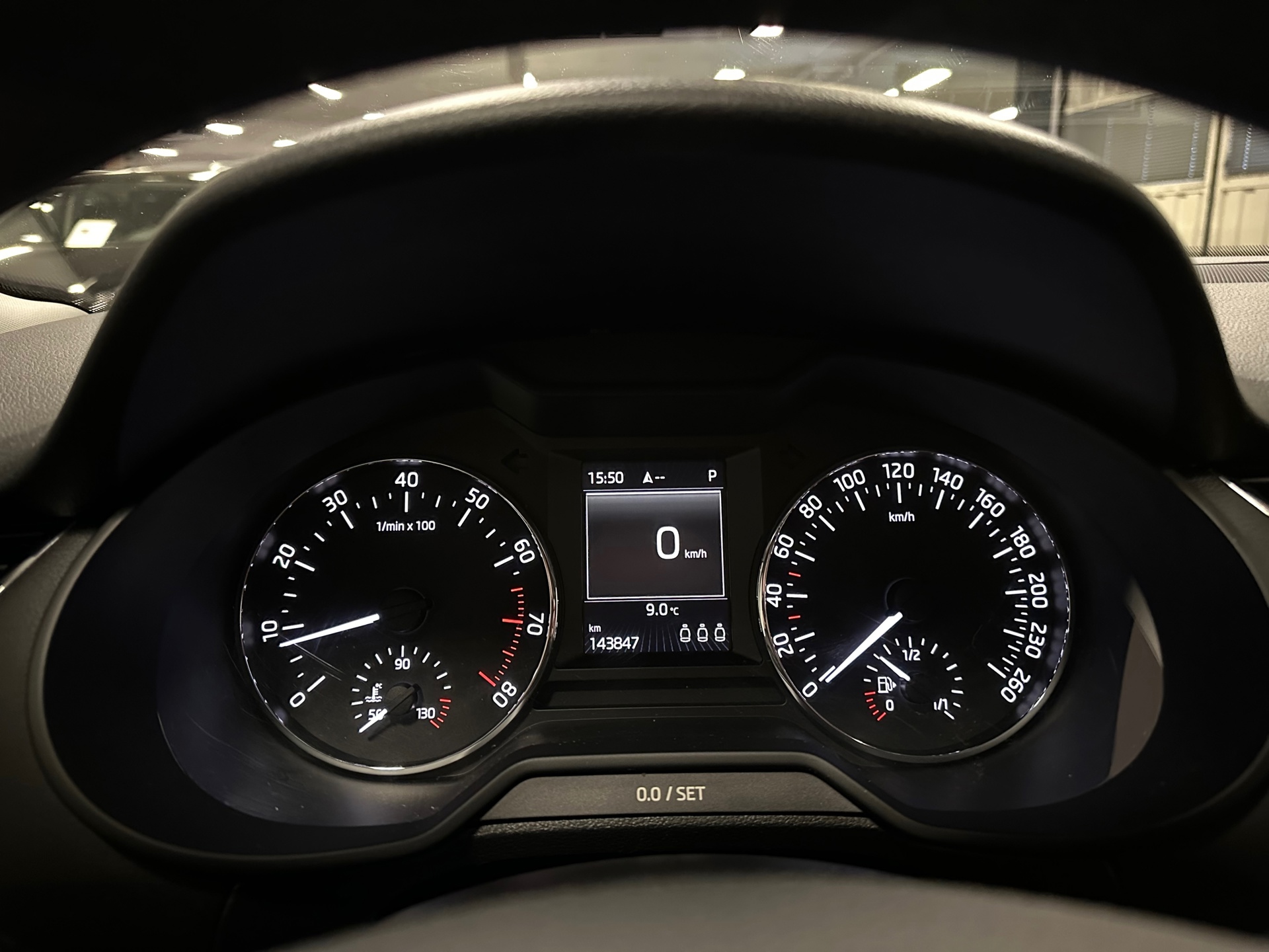 https://www.autokooy.nl//xml/images/42219463-14.JPG