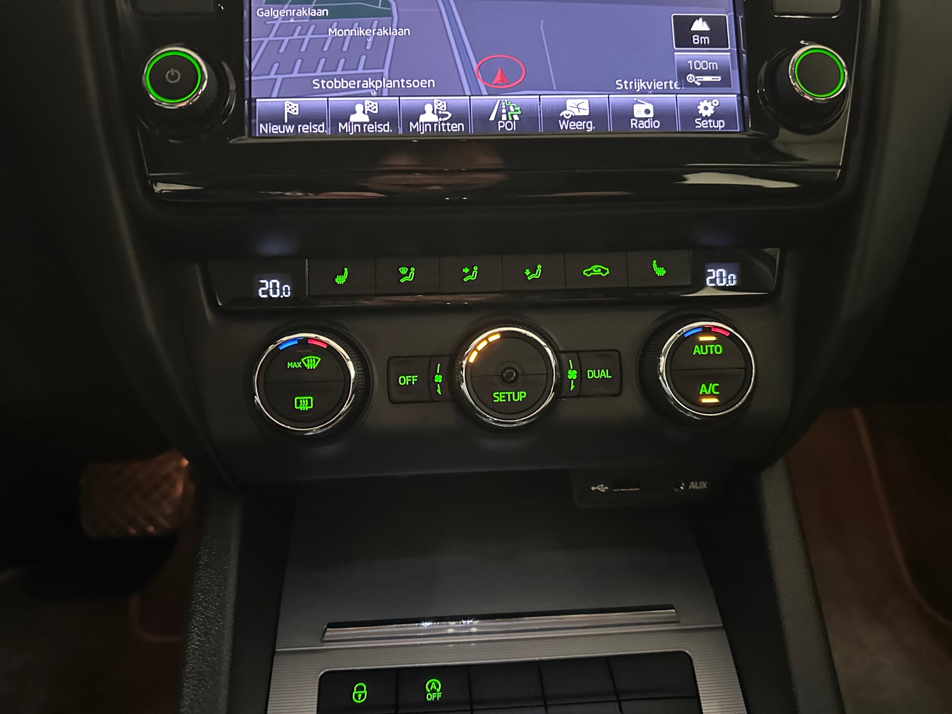 https://www.autokooy.nl//xml/images/42219463-20.JPG