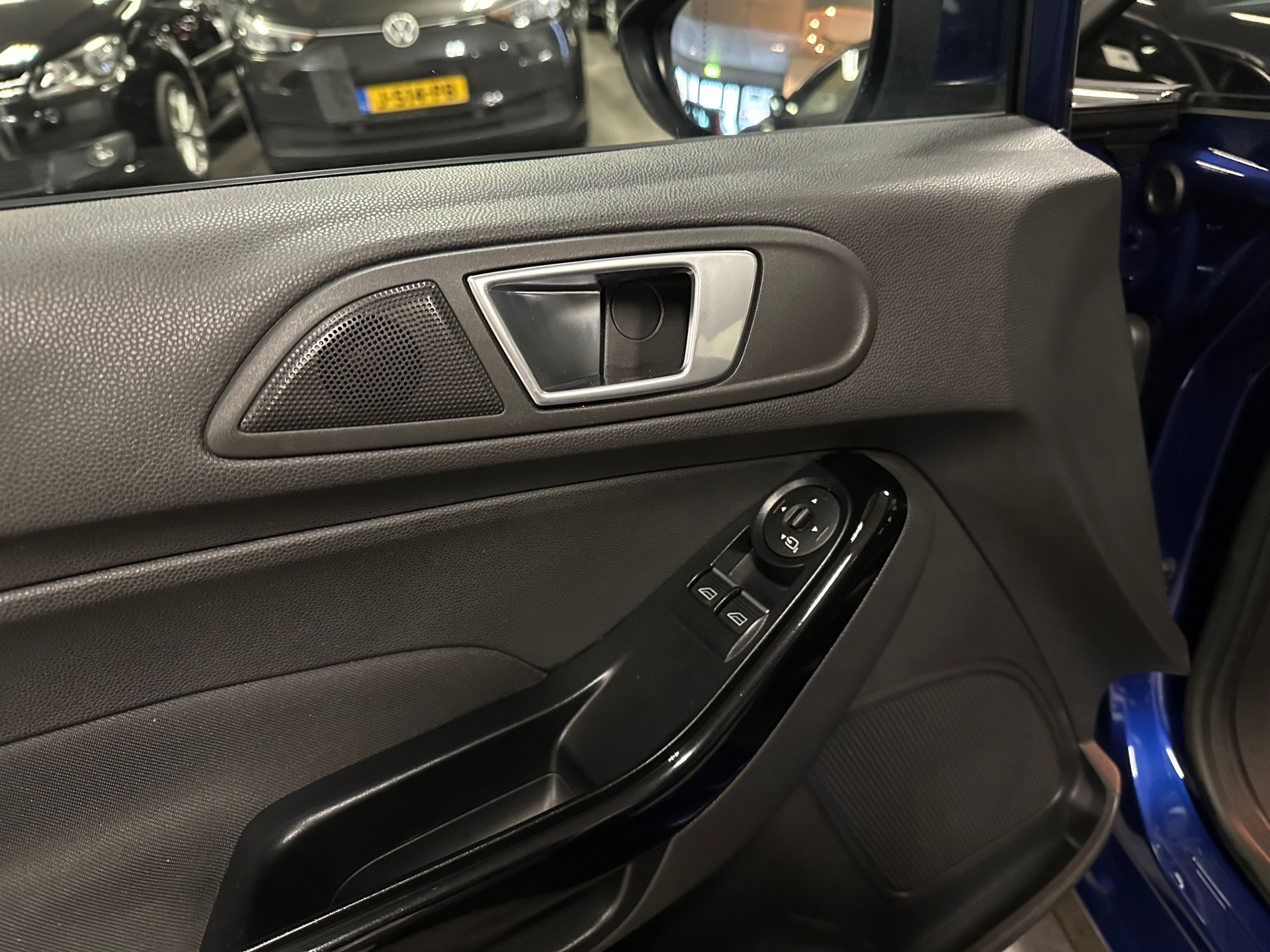 https://www.autokooy.nl//xml/images/42248450-10.JPG