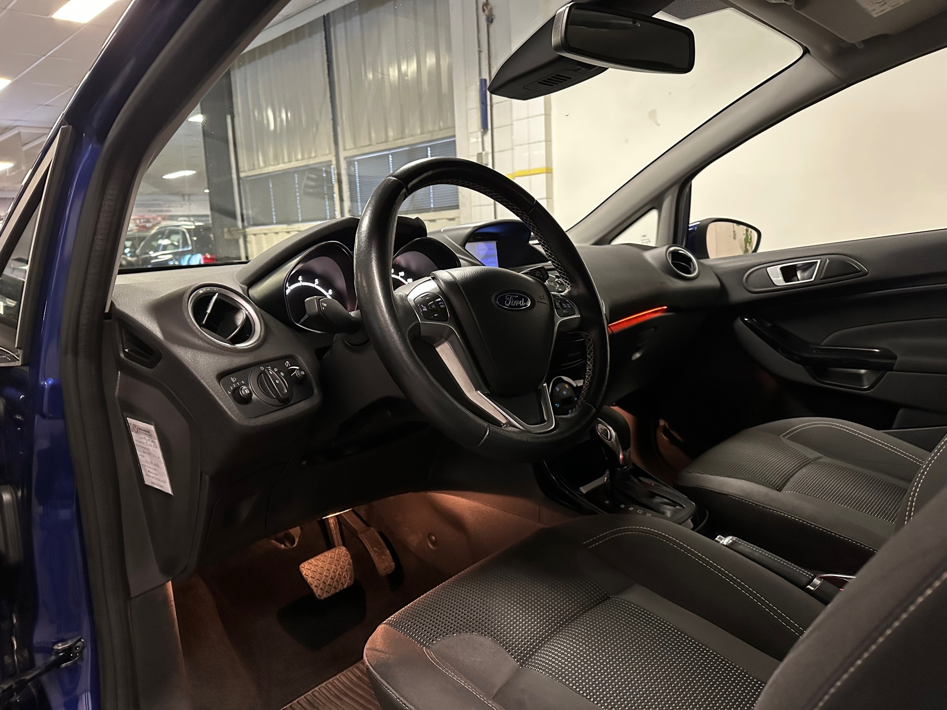 https://www.autokooy.nl//xml/images/42248450-12.JPG