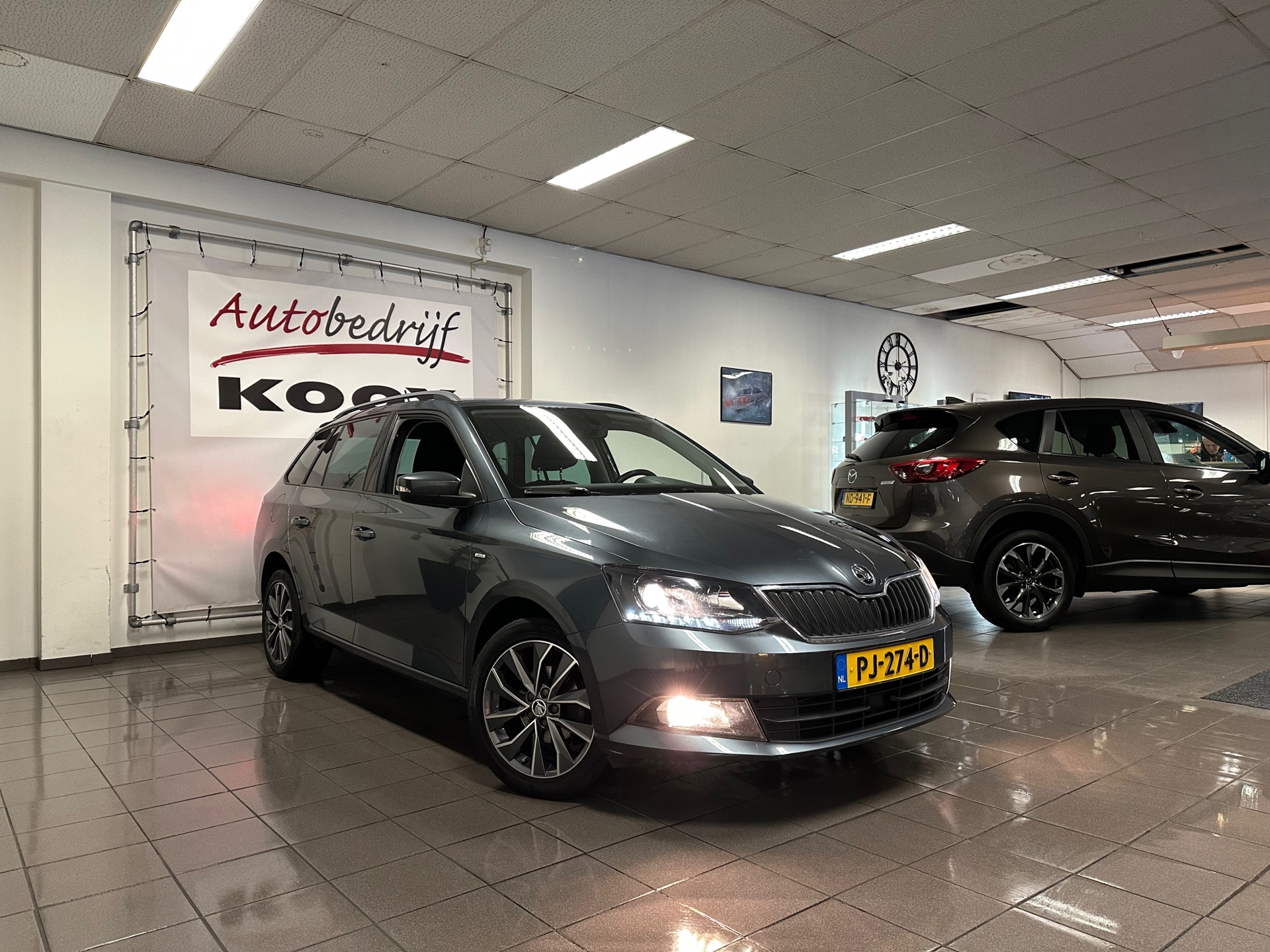 https://www.autokooy.nl//xml/images/42317969-7.JPG