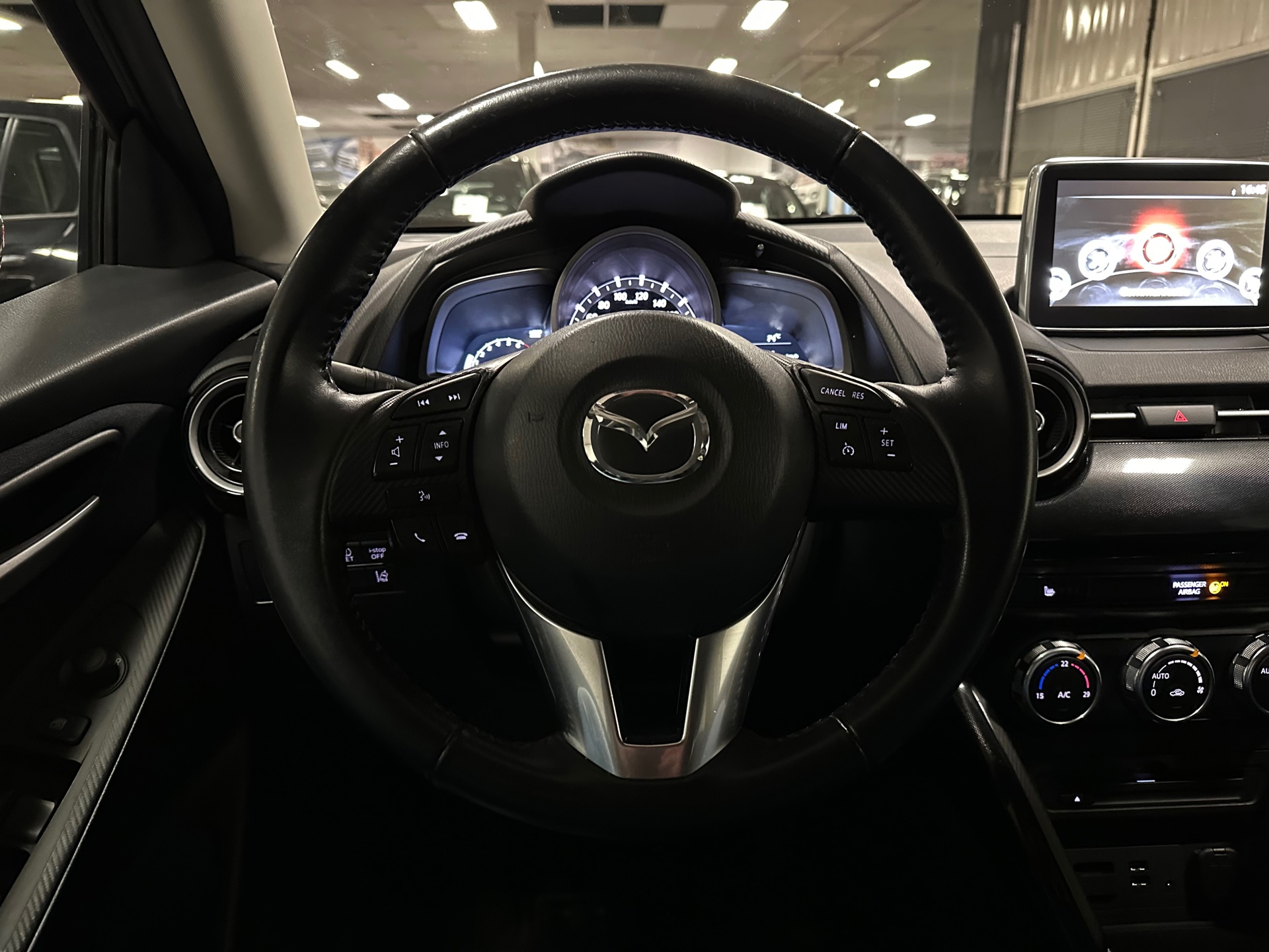 https://www.autokooy.nl//xml/images/42336623-13.JPG