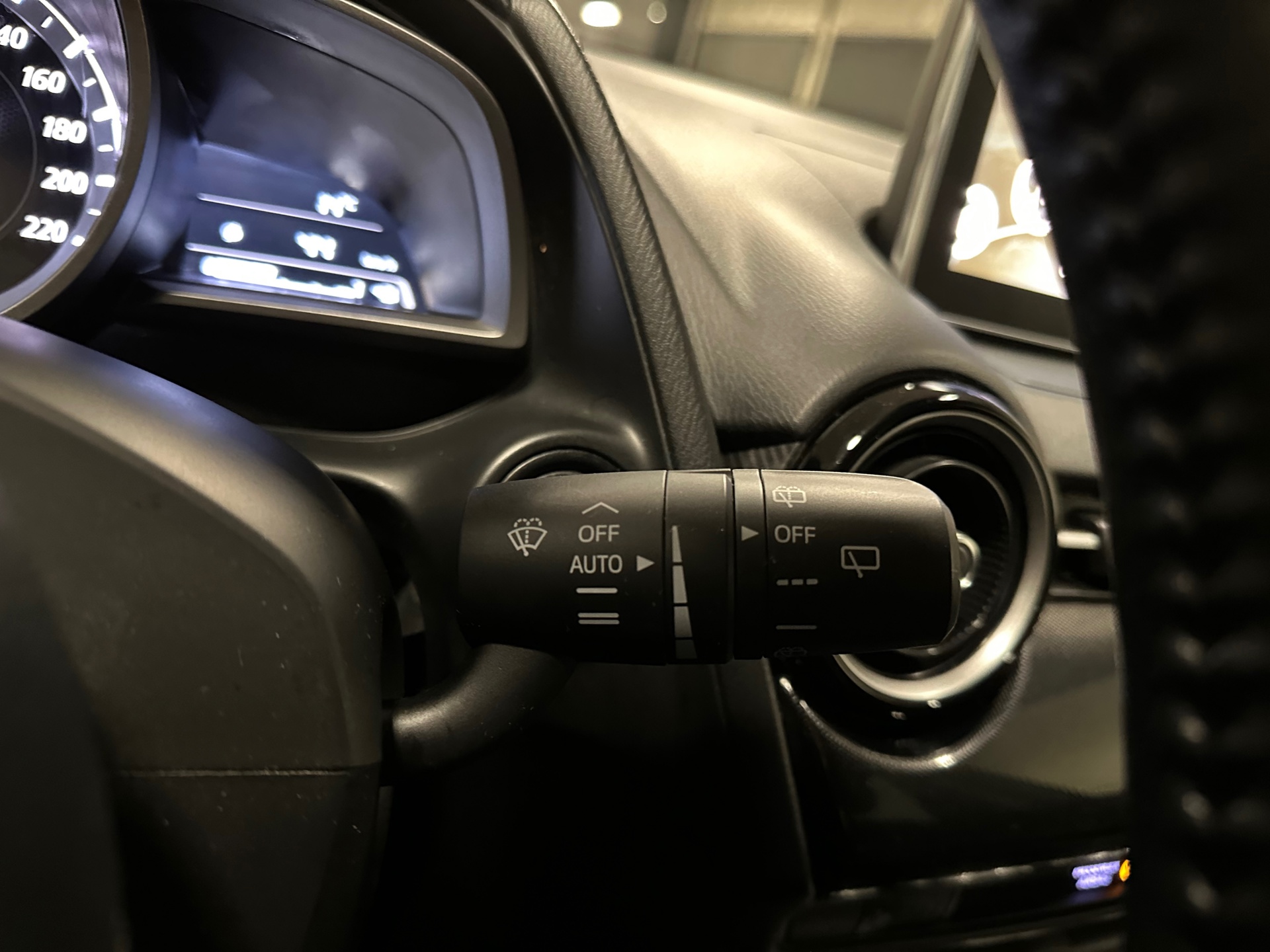 https://www.autokooy.nl//xml/images/42336623-16.JPG