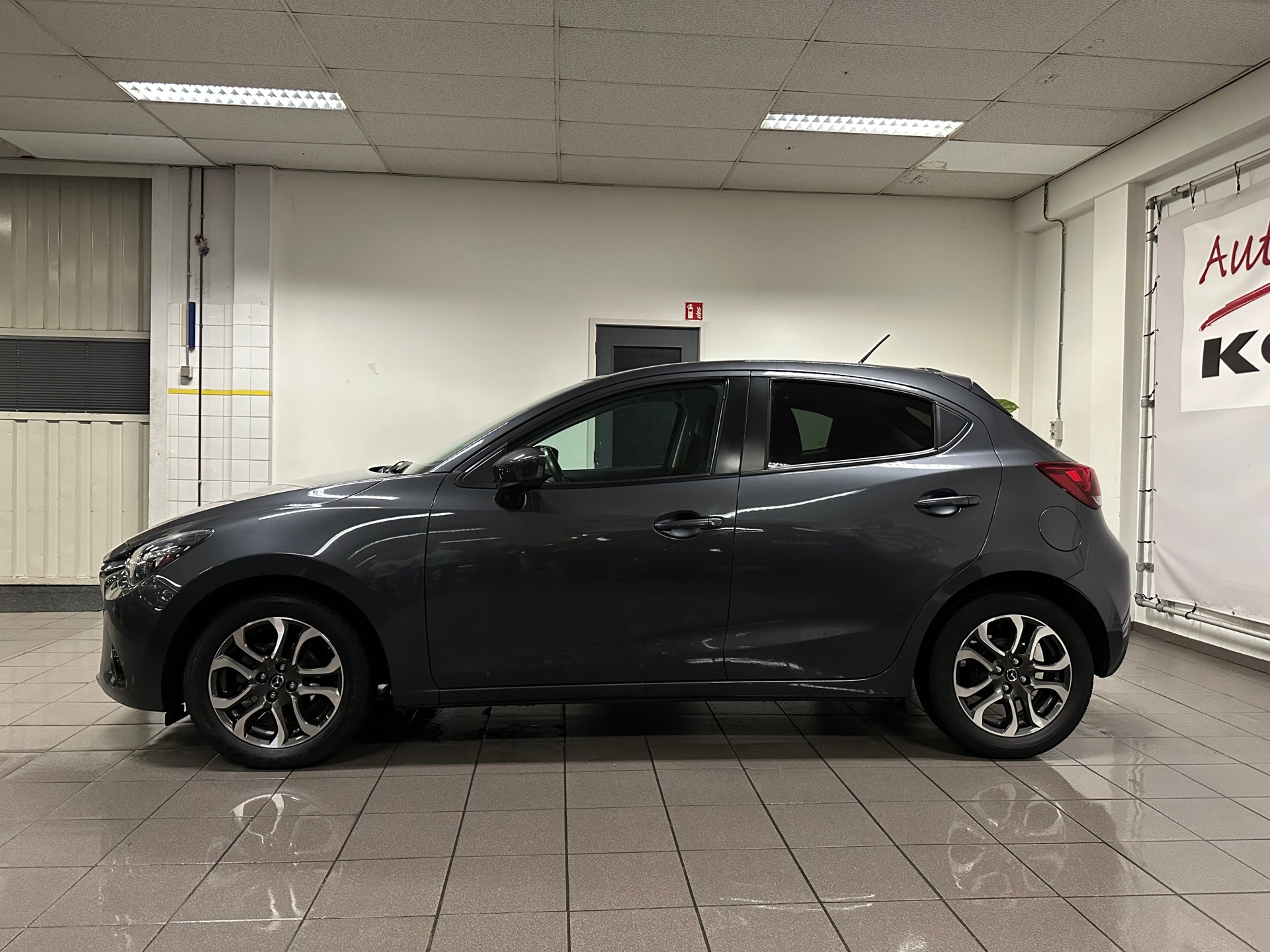 https://www.autokooy.nl//xml/images/42336623-2.JPG