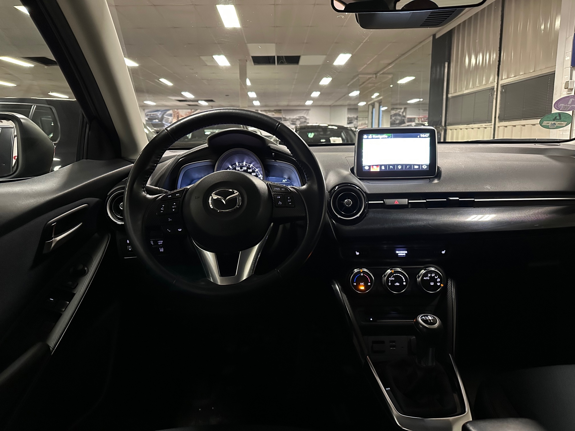 https://www.autokooy.nl//xml/images/42336623-22.JPG