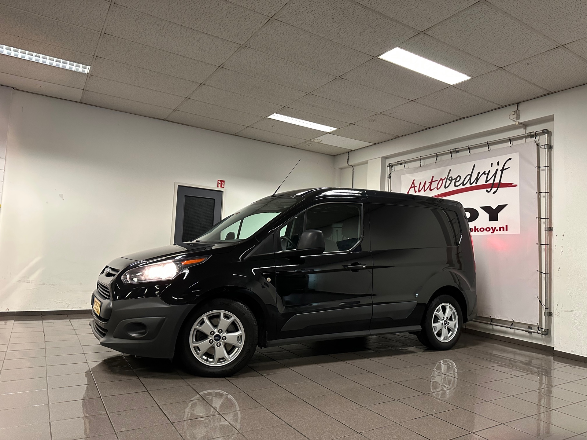 https://www.autokooy.nl//xml/images/42381650-11.JPG