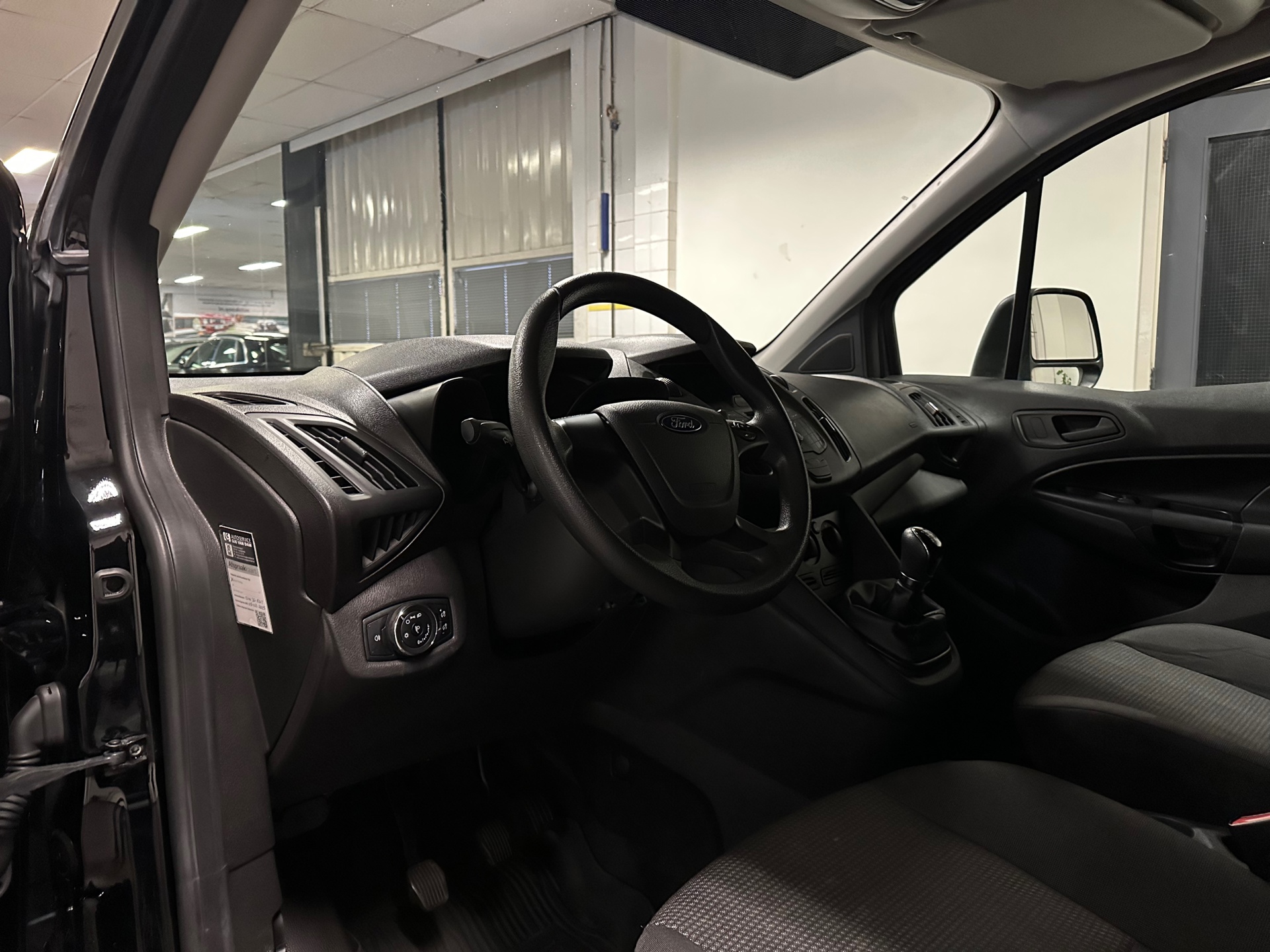 https://www.autokooy.nl//xml/images/42381650-14.JPG