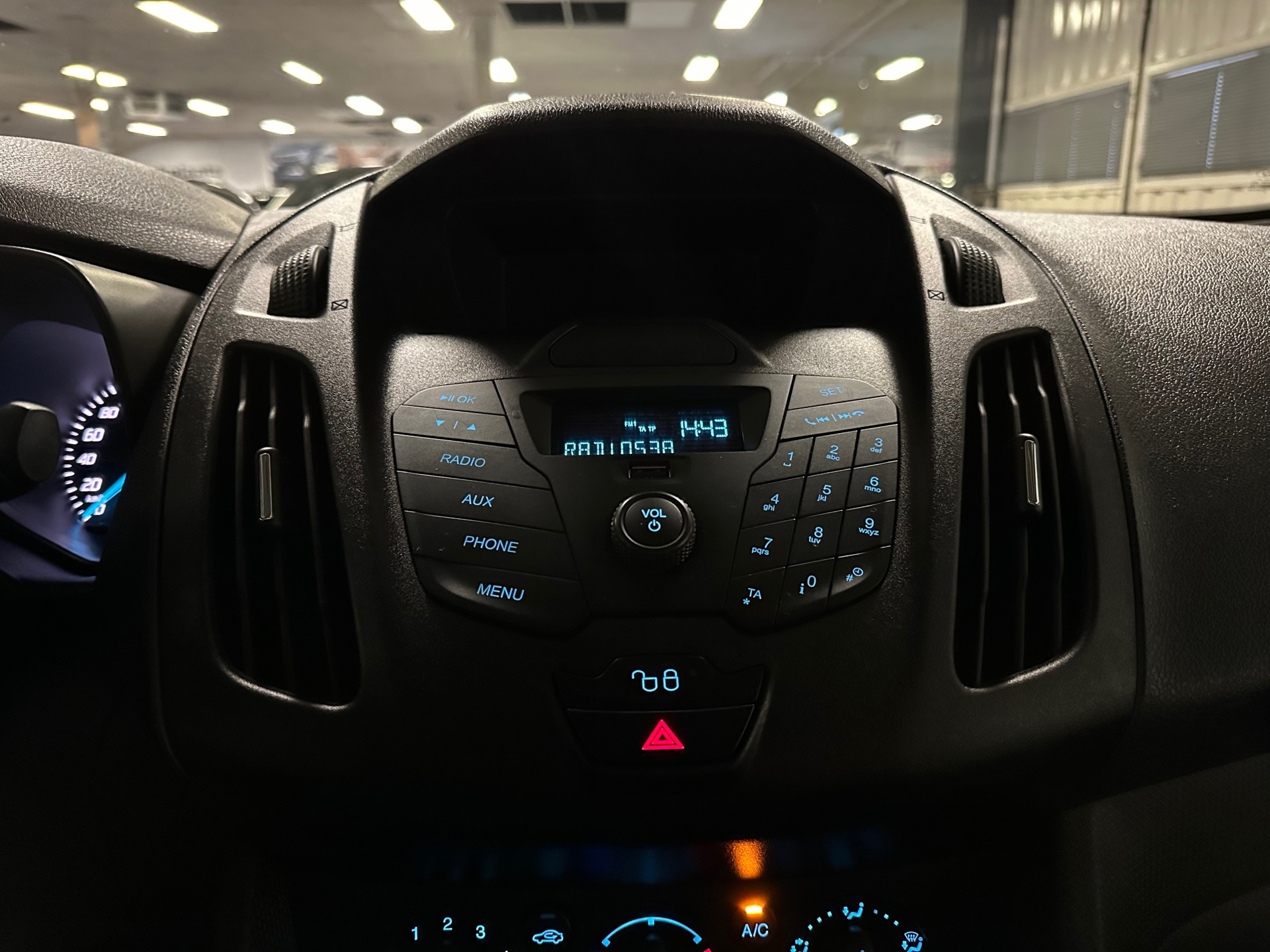 https://www.autokooy.nl//xml/images/42381650-20.JPG