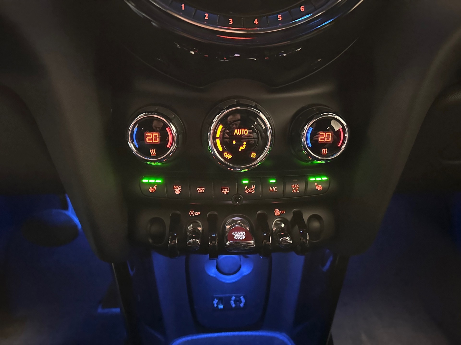 https://www.autokooy.nl//xml/images/42465580-19.JPG