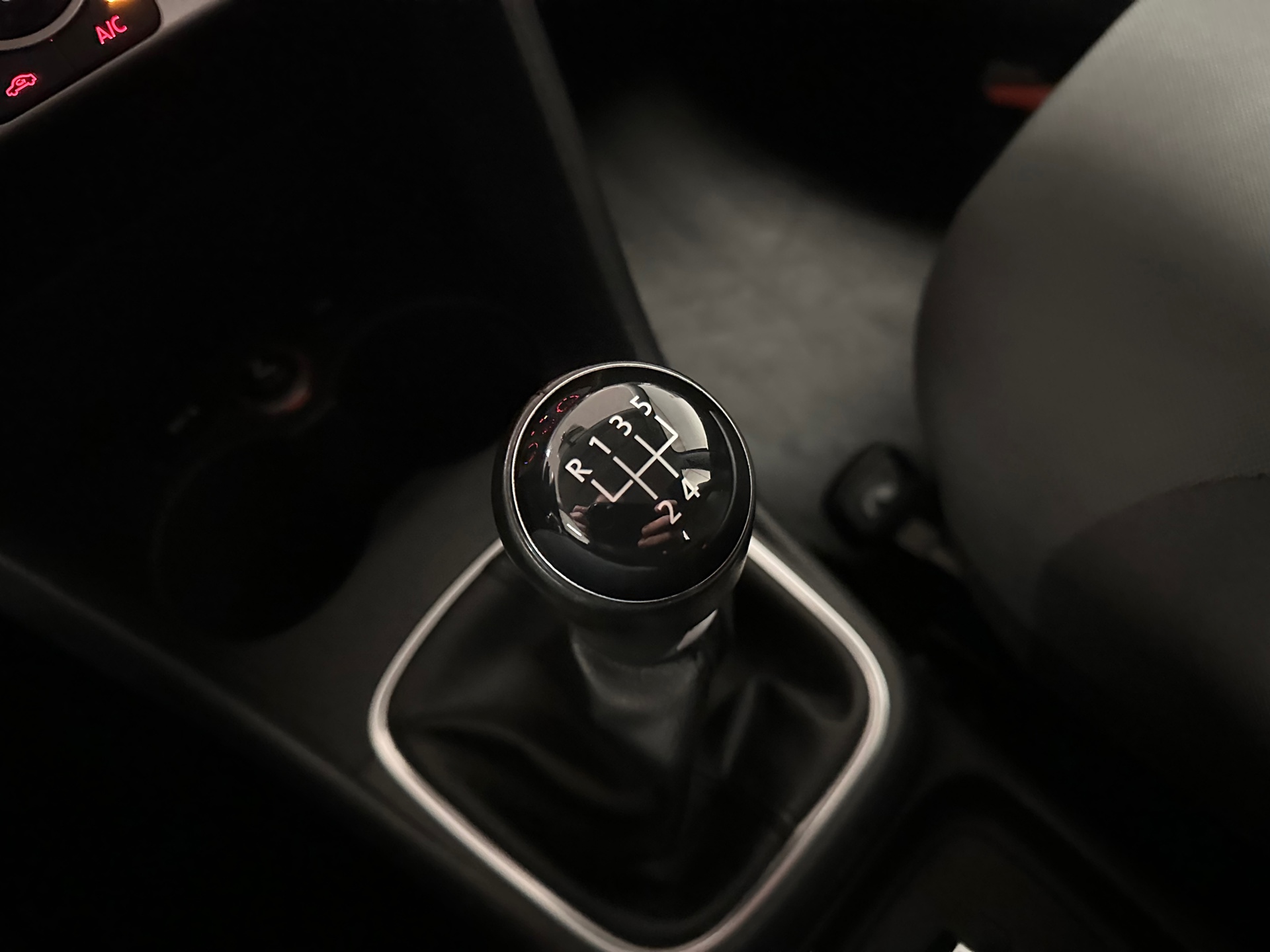 https://www.autokooy.nl//xml/images/42511438-20.JPG