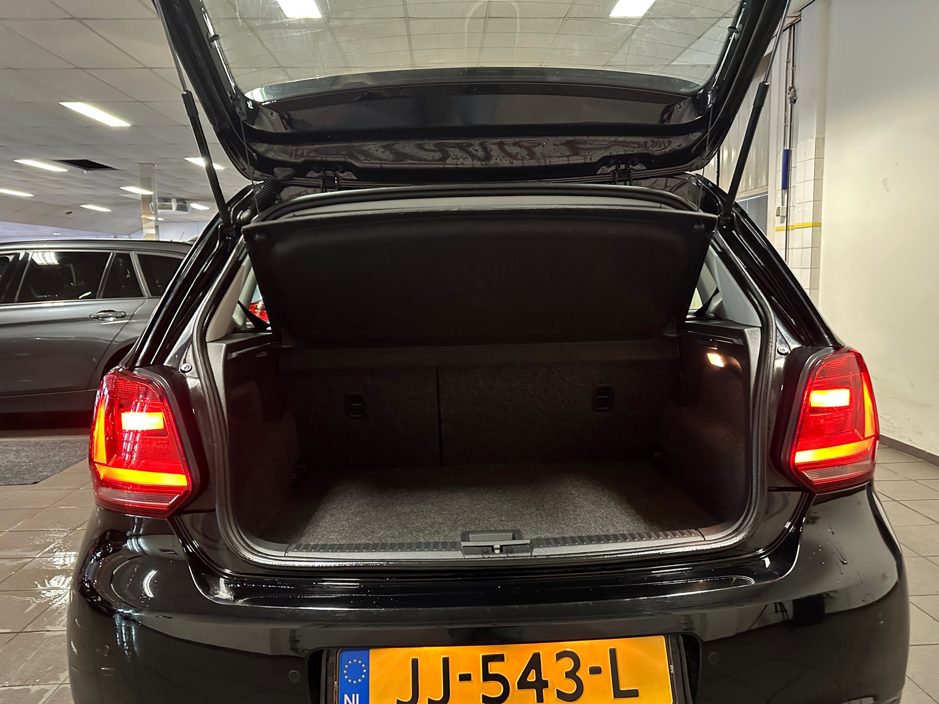 https://www.autokooy.nl//xml/images/42511438-5.JPG