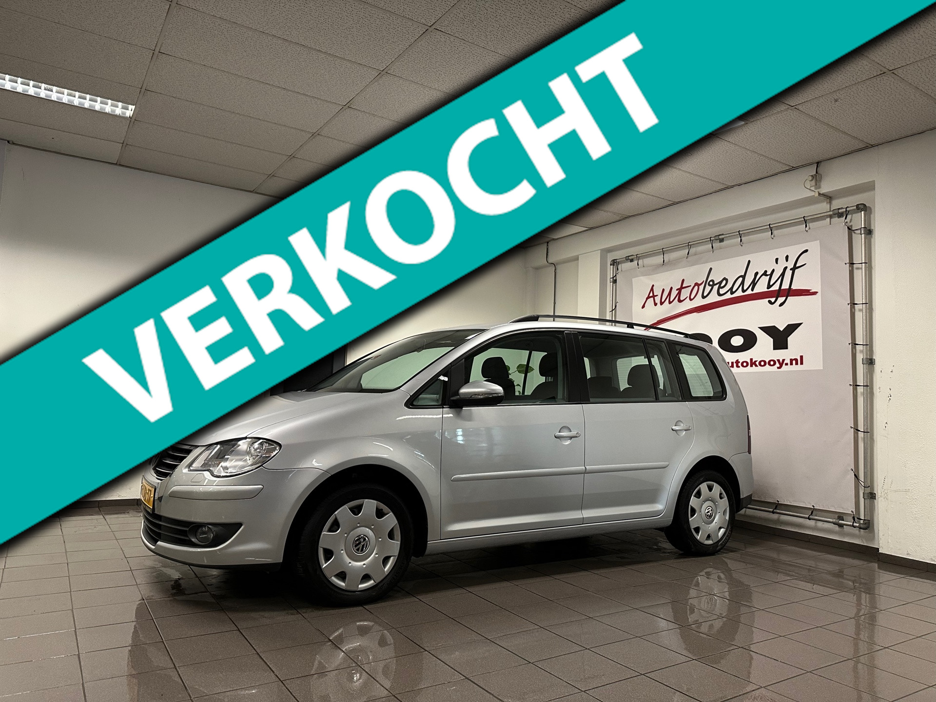 Volkswagen Touran 1.4 TSI Comfortline * Automaat / Trekhaak / Stoelverwarming / Cruise control *