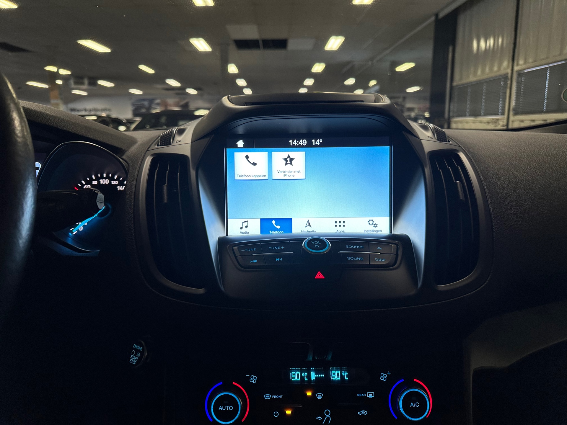 https://www.autokooy.nl//xml/images/42652024-17.JPG