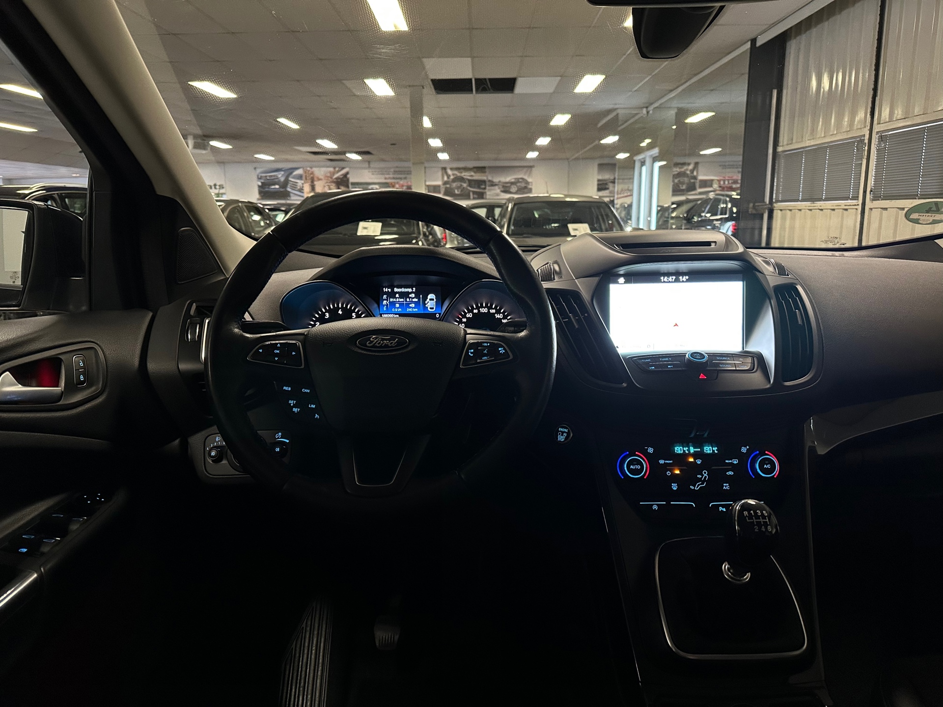 https://www.autokooy.nl//xml/images/42652024-21.JPG