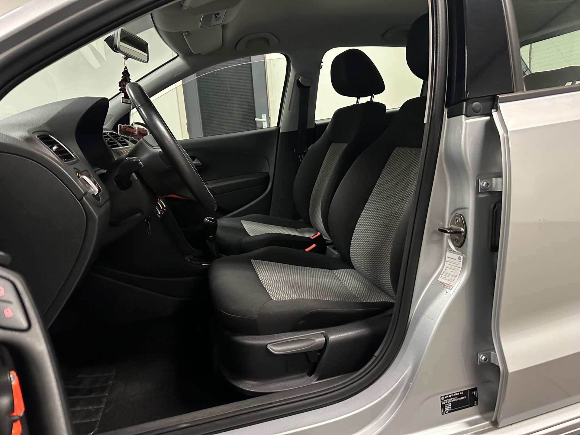 https://www.autokooy.nl//xml/images/42739588-11.JPG
