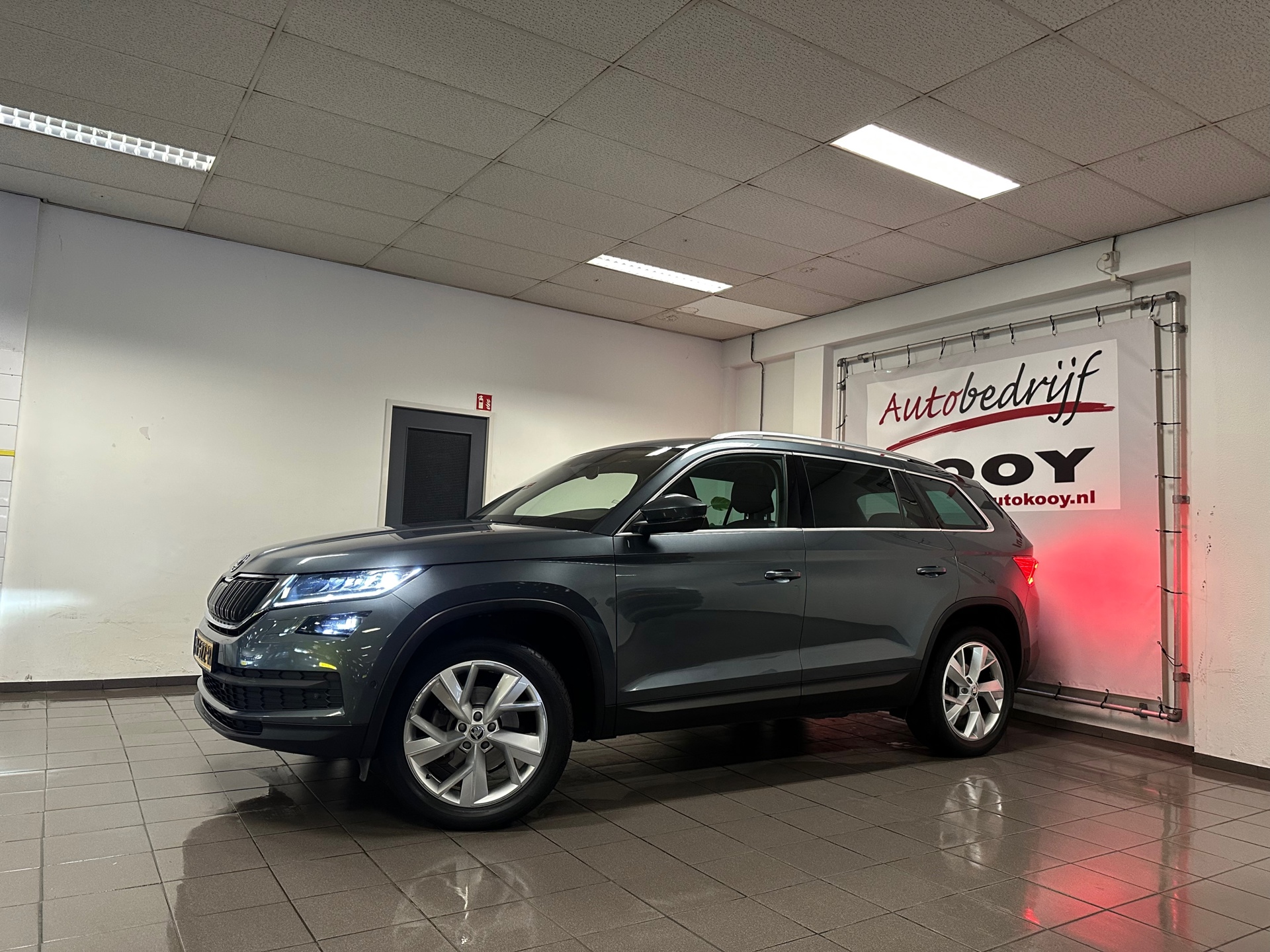 https://www.autokooy.nl//xml/images/42806531-10.JPG