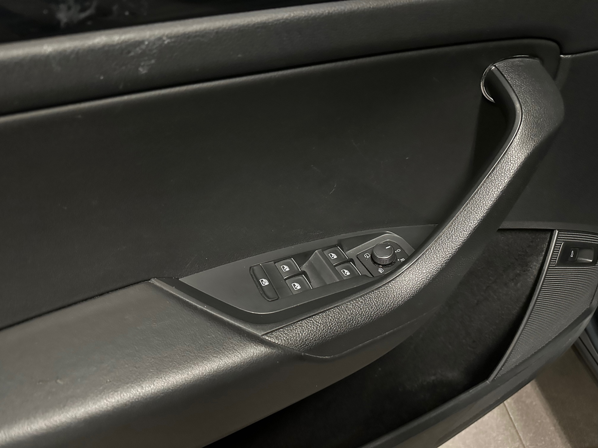 https://www.autokooy.nl//xml/images/42806531-11.JPG