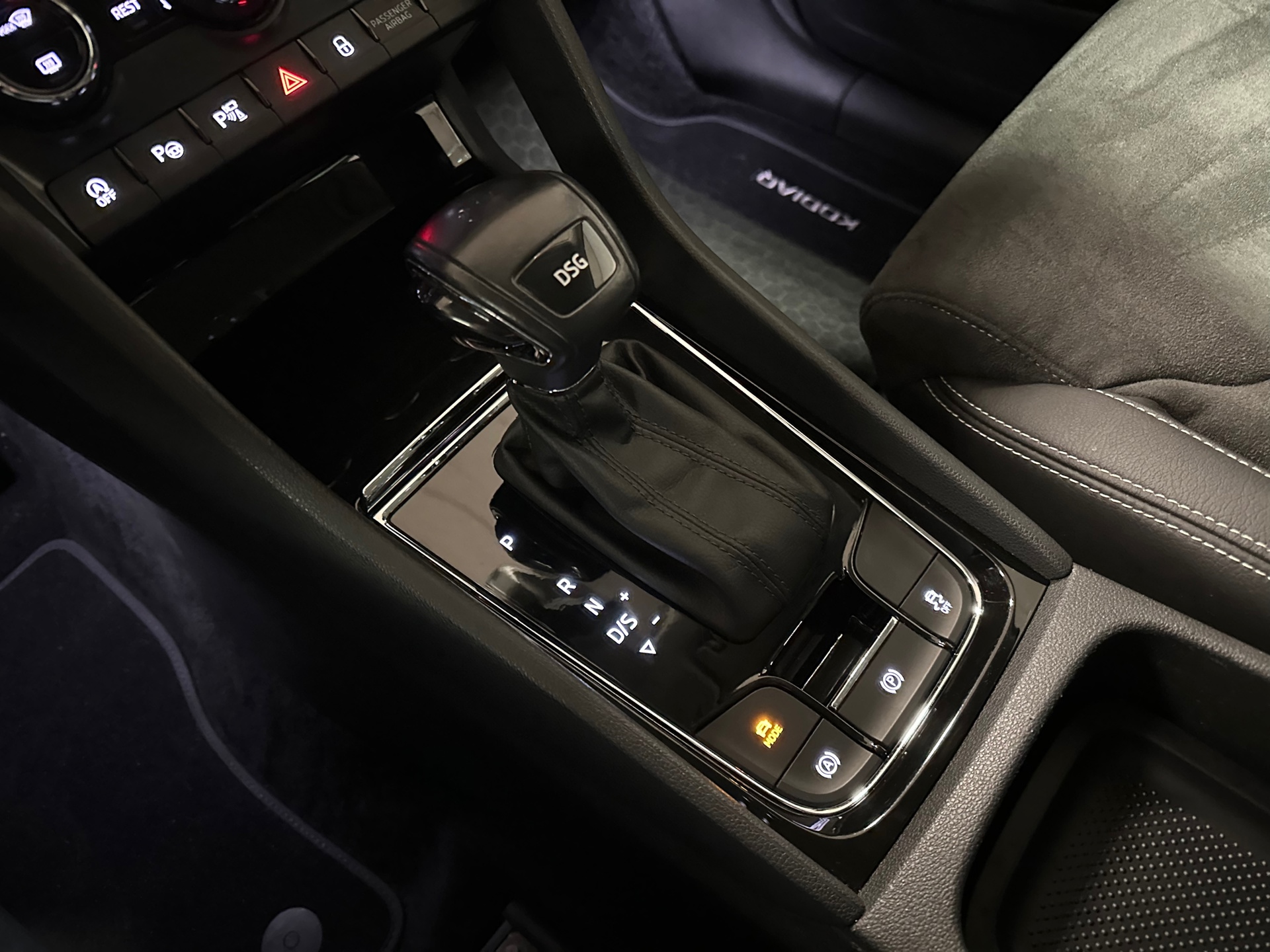 https://www.autokooy.nl//xml/images/42806531-21.JPG